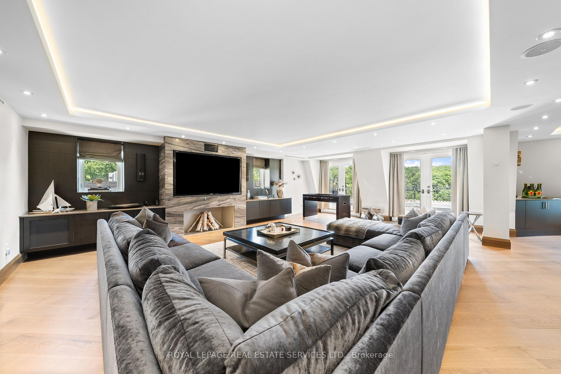 Photo 29 of Unit 501, 50 Old Mill Road, Etobicoke, Kingsway South — HOMEH