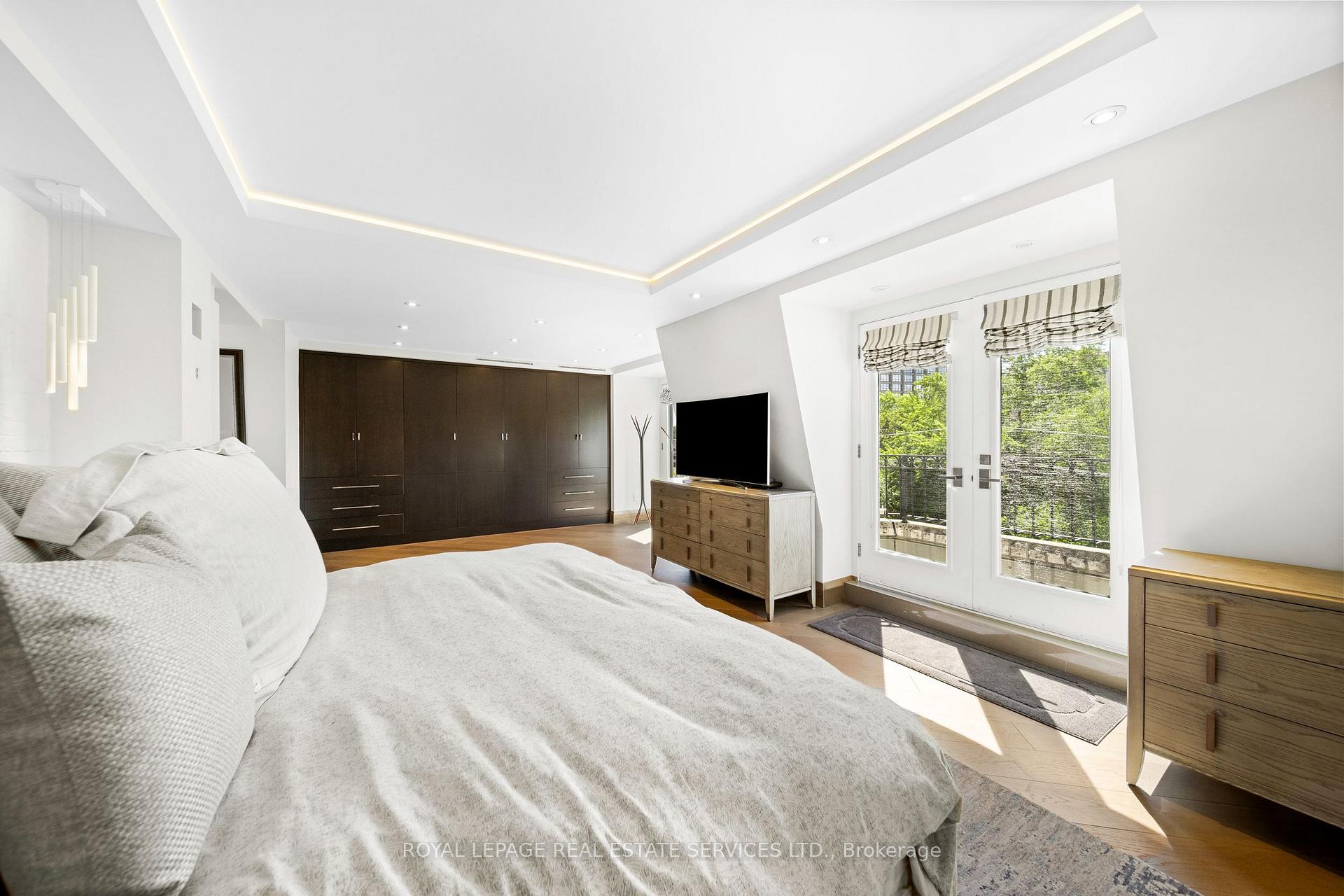 Photo 39 of Unit 501, 50 Old Mill Road, Etobicoke, Kingsway South — HOMEH