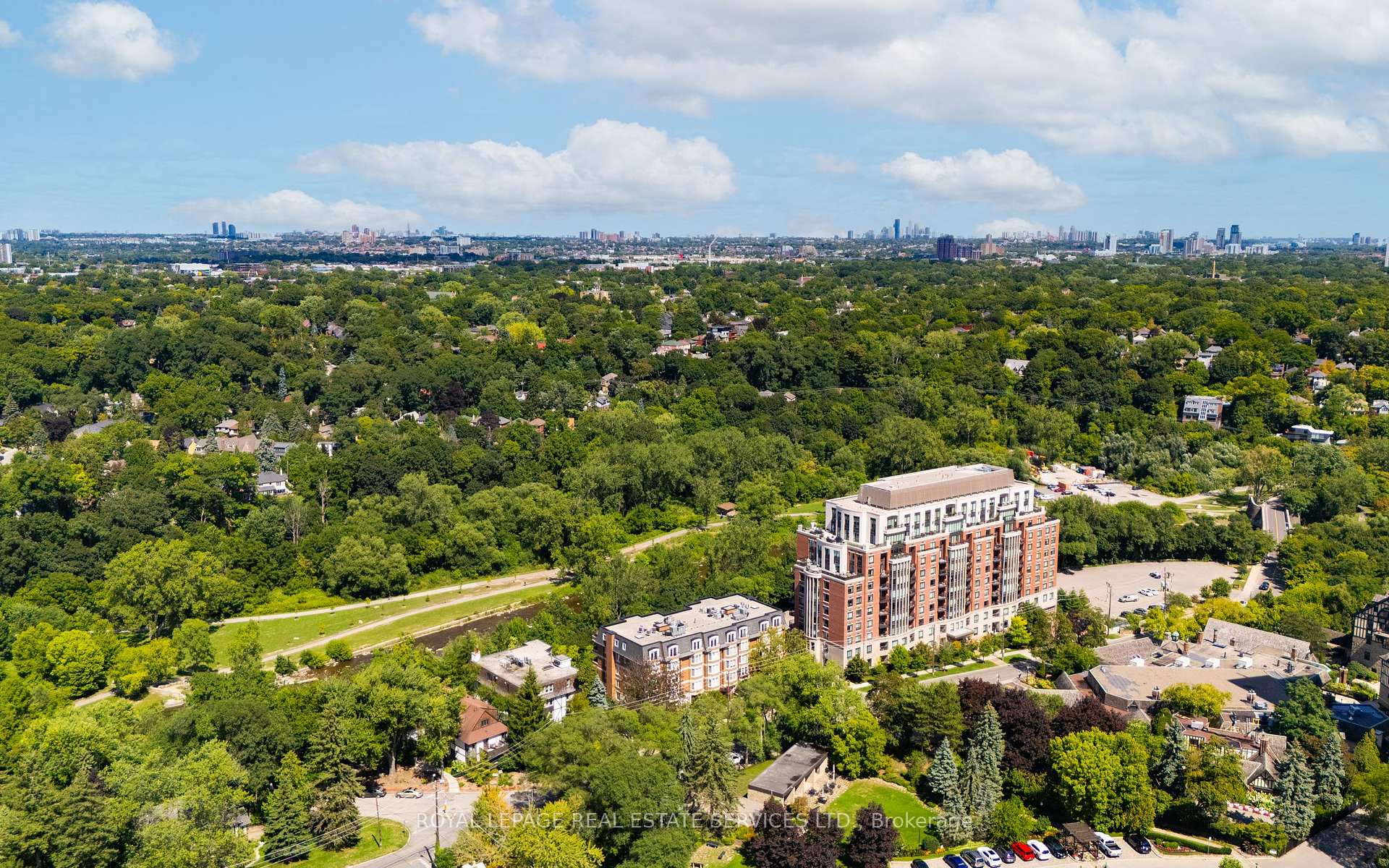 Photo 50 of Unit 501, 50 Old Mill Road, Etobicoke, Kingsway South — HOMEH