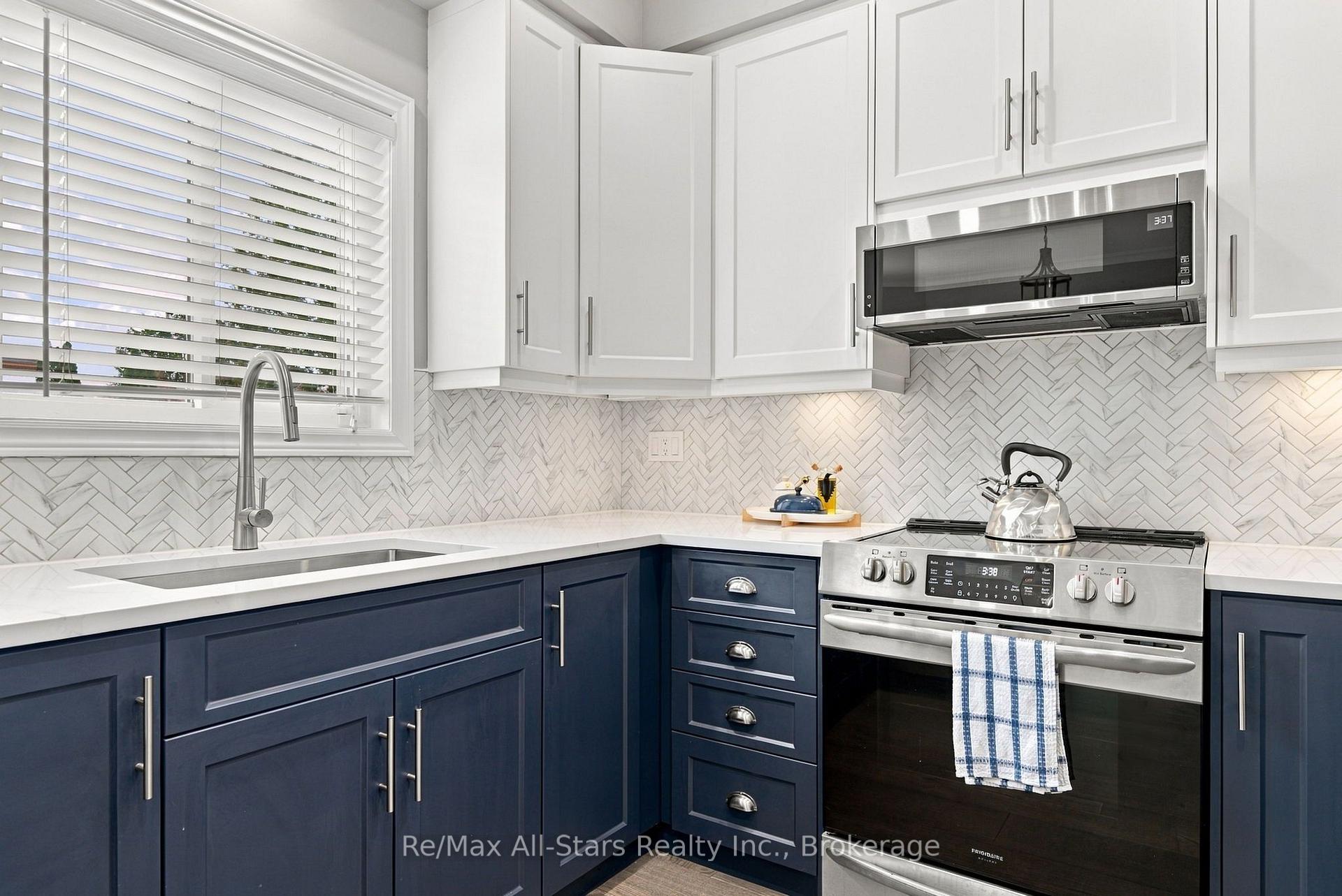 Photo 12 of 110 Hammond Street, Clarington, Bowmanville — HOMEH