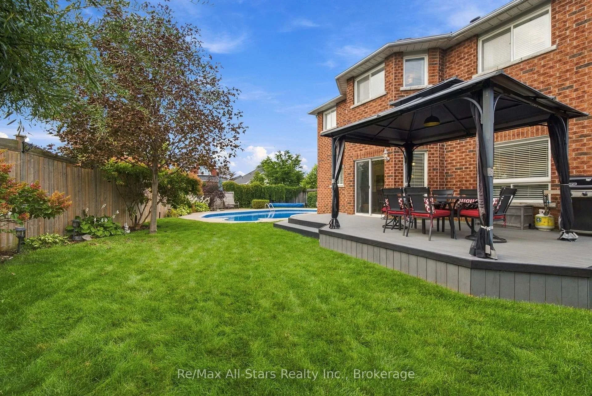 Photo 34 of 110 Hammond Street, Clarington, Bowmanville — HOMEH