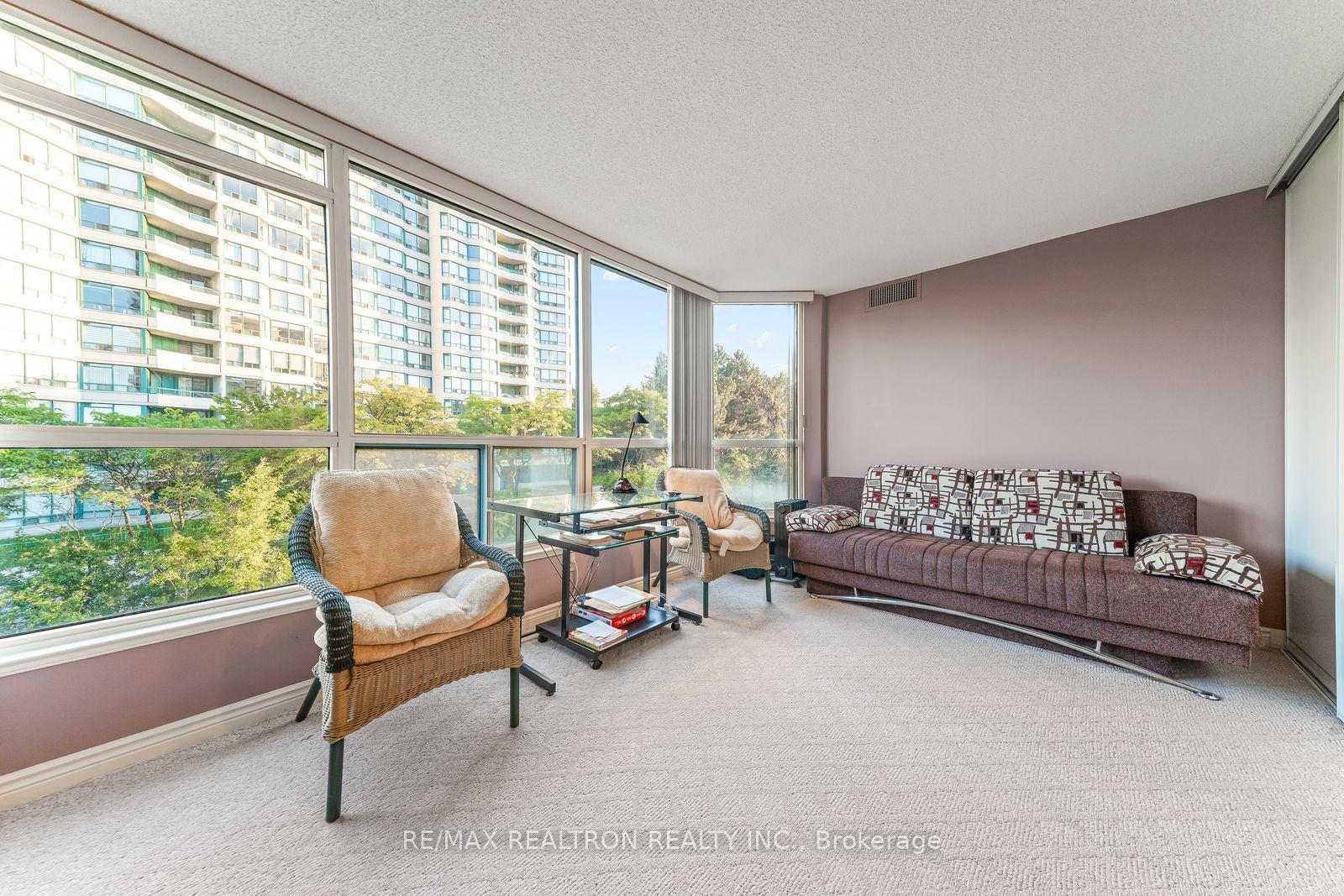 Photo 12 of Unit 510, 7300 Yonge Street, Vaughan, Crestwood-Springfarm-Yorkhill — HOMEH