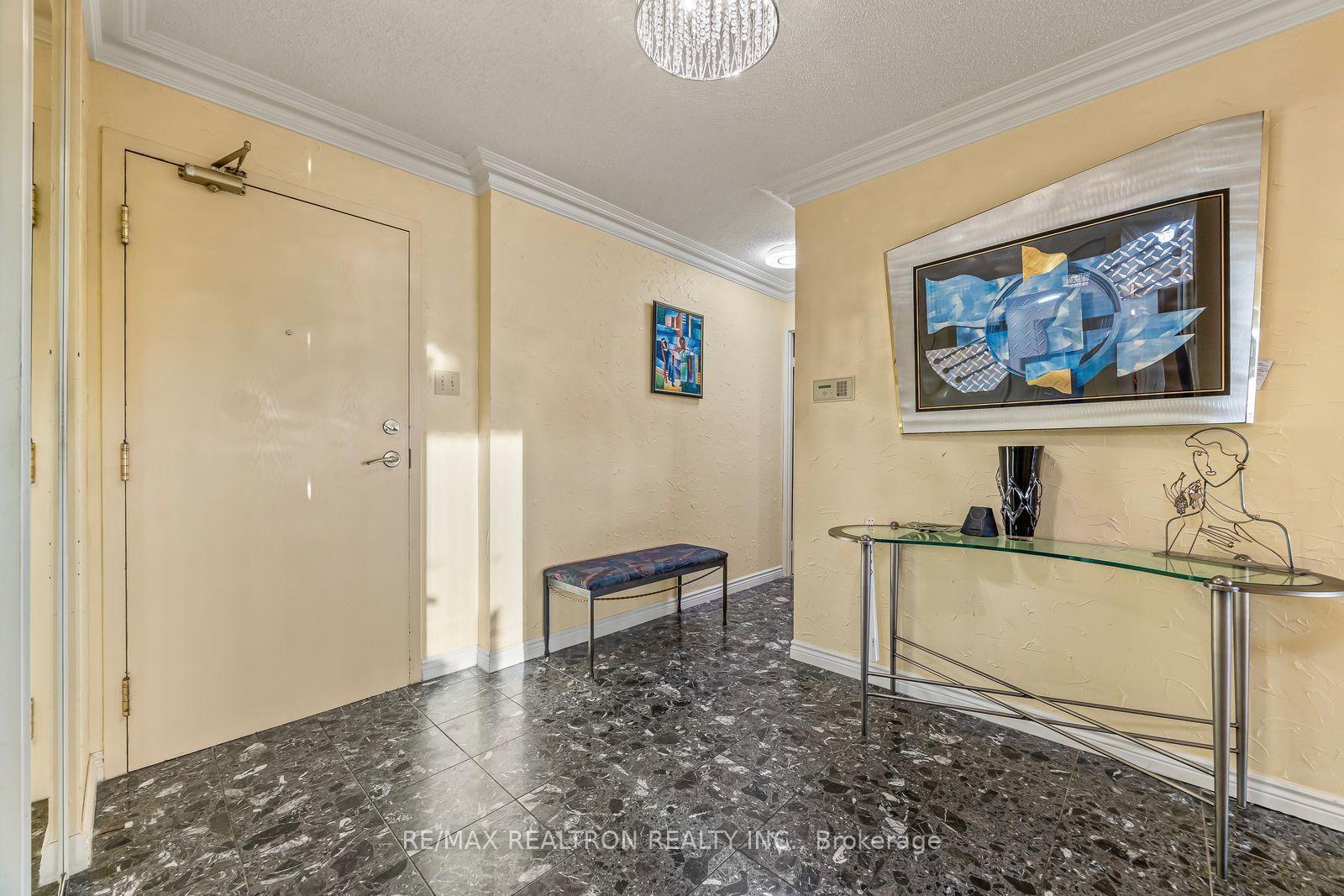 Photo 15 of Unit 510, 7300 Yonge Street, Vaughan, Crestwood-Springfarm-Yorkhill — HOMEH