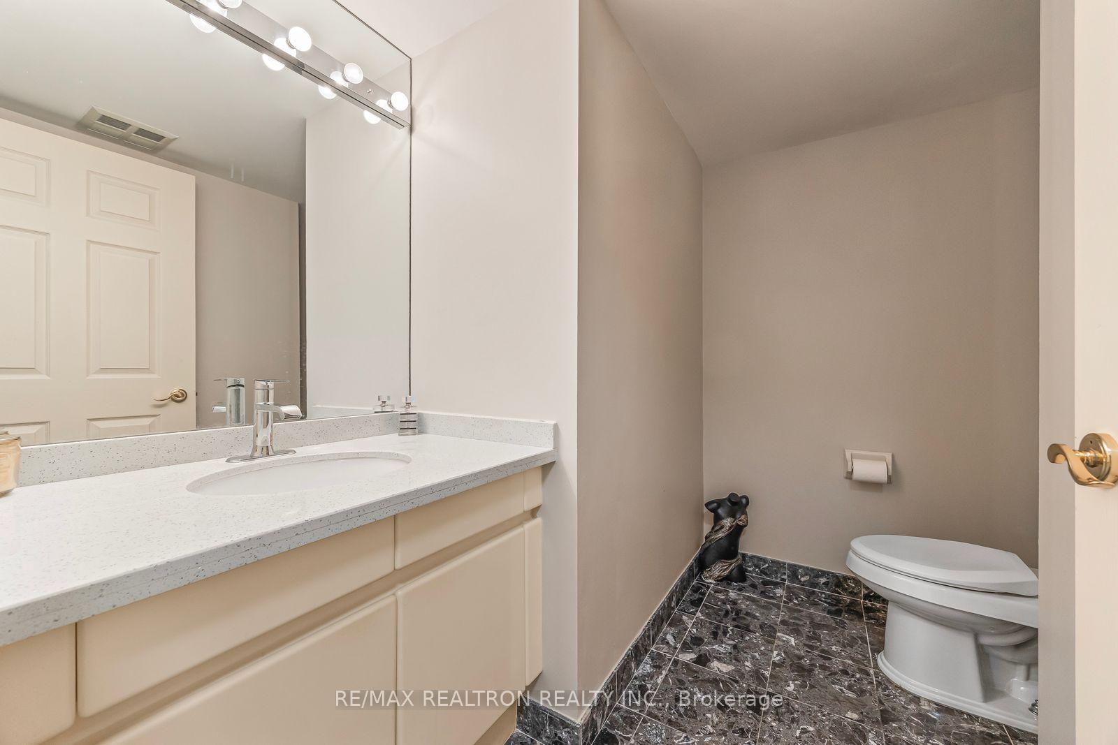 Photo 16 of Unit 510, 7300 Yonge Street, Vaughan, Crestwood-Springfarm-Yorkhill — HOMEH