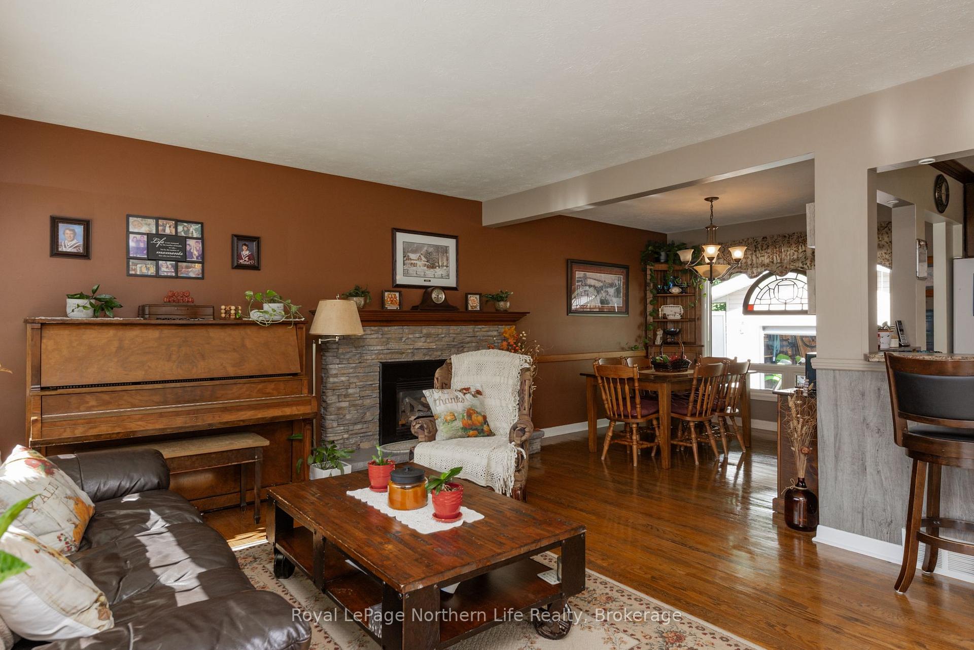 Photo 9 of 1237 Glenwood Road, North Bay, West End — HOMEH