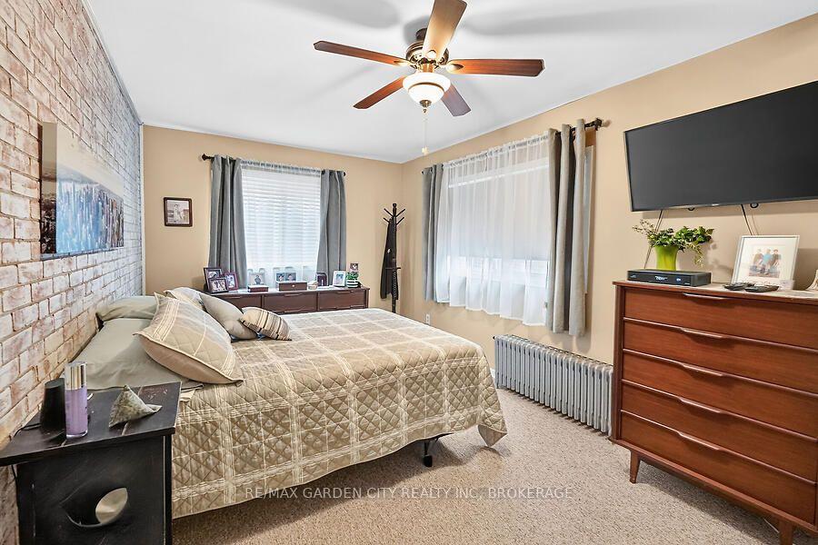 Photo 12 of 91 Main Street E, Grimsby, Grimsby East — HOMEH