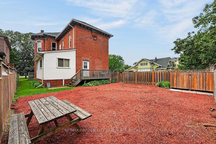 Photo 43 of 91 Main Street E, Grimsby, Grimsby East — HOMEH