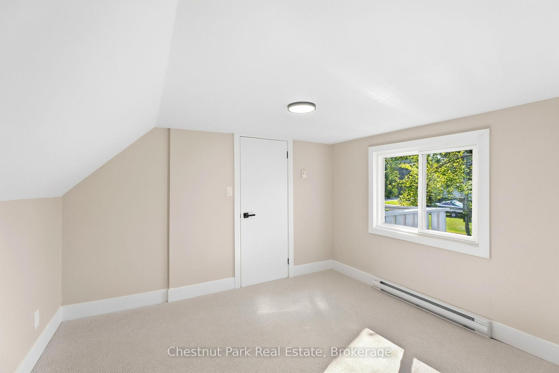 Photo 15 of 430 Farquhar Street, Gravenhurst, Muskoka (S) — HOMEH