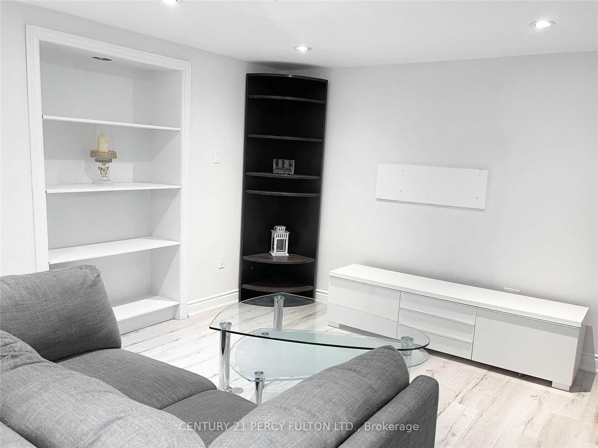 Photo 2 of Unit Bsmt, 35 Ashland Crescent, Markham, Sherwood-Amberglen — HOMEH