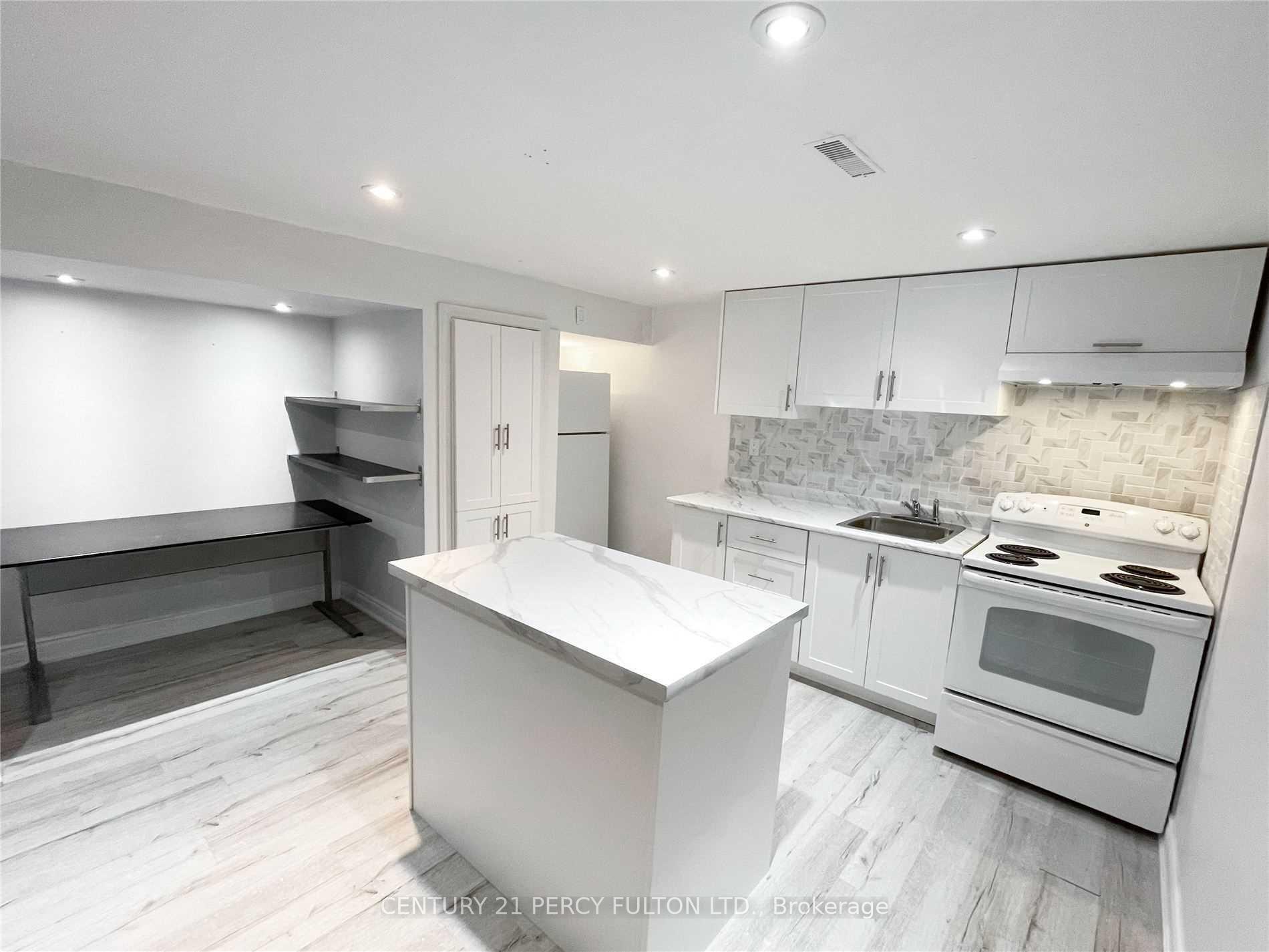 Photo 4 of Unit Bsmt, 35 Ashland Crescent, Markham, Sherwood-Amberglen — HOMEH