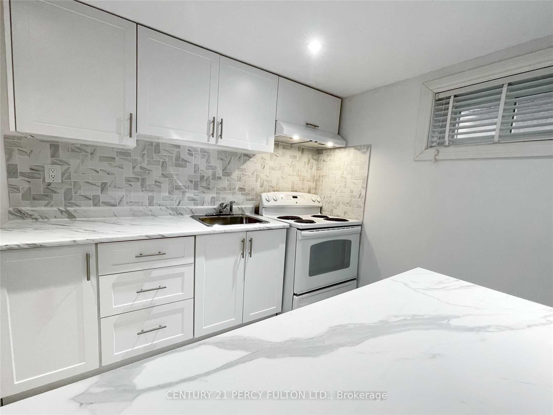 Photo 5 of Unit Bsmt, 35 Ashland Crescent, Markham, Sherwood-Amberglen — HOMEH