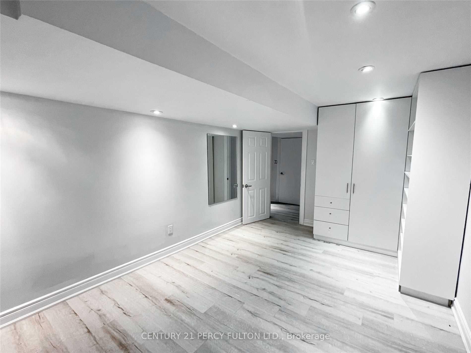 Photo 6 of Unit Bsmt, 35 Ashland Crescent, Markham, Sherwood-Amberglen — HOMEH