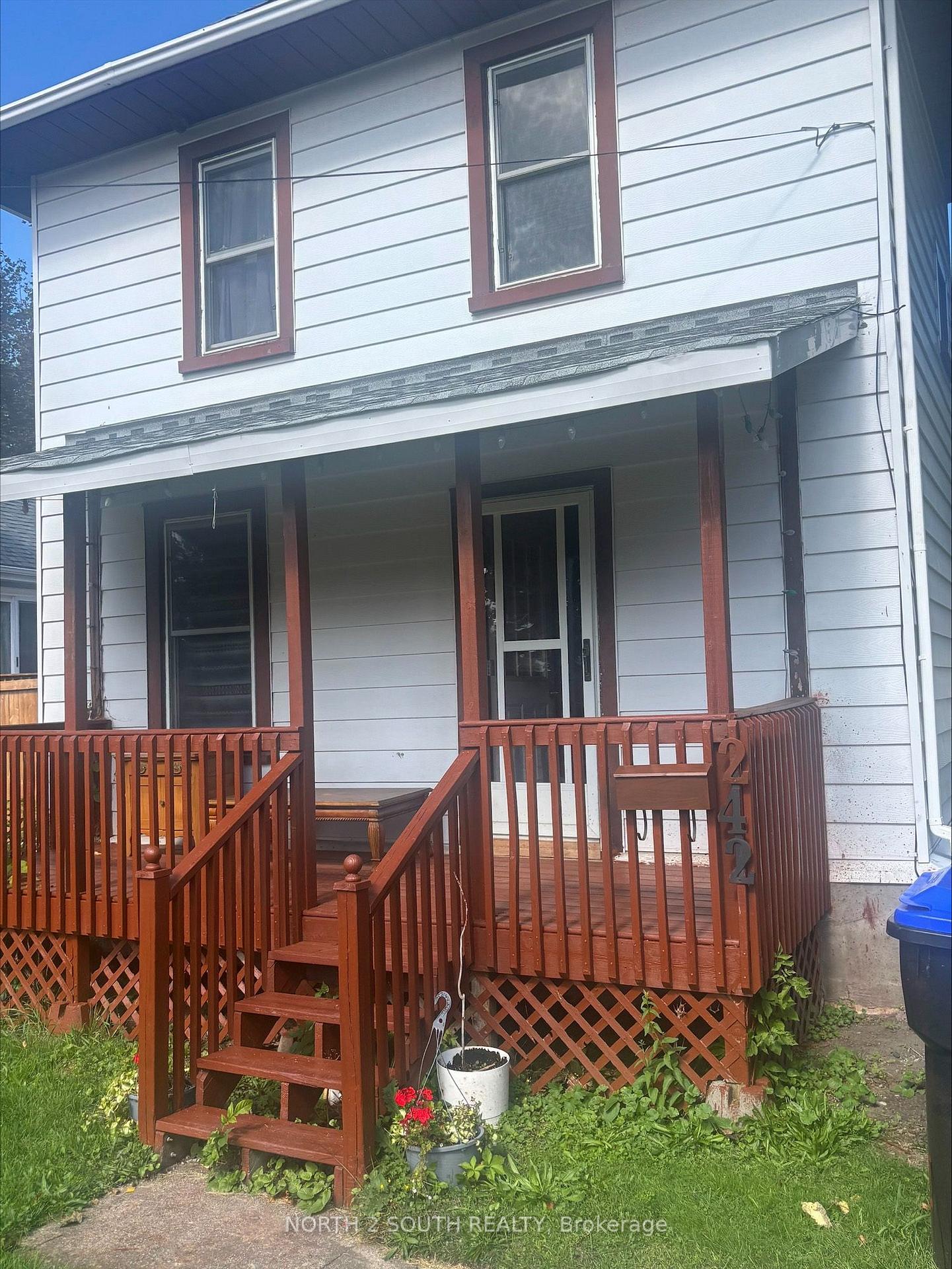 Photo 4 of 242 Barnett Avenue, Midland — HOMEH
