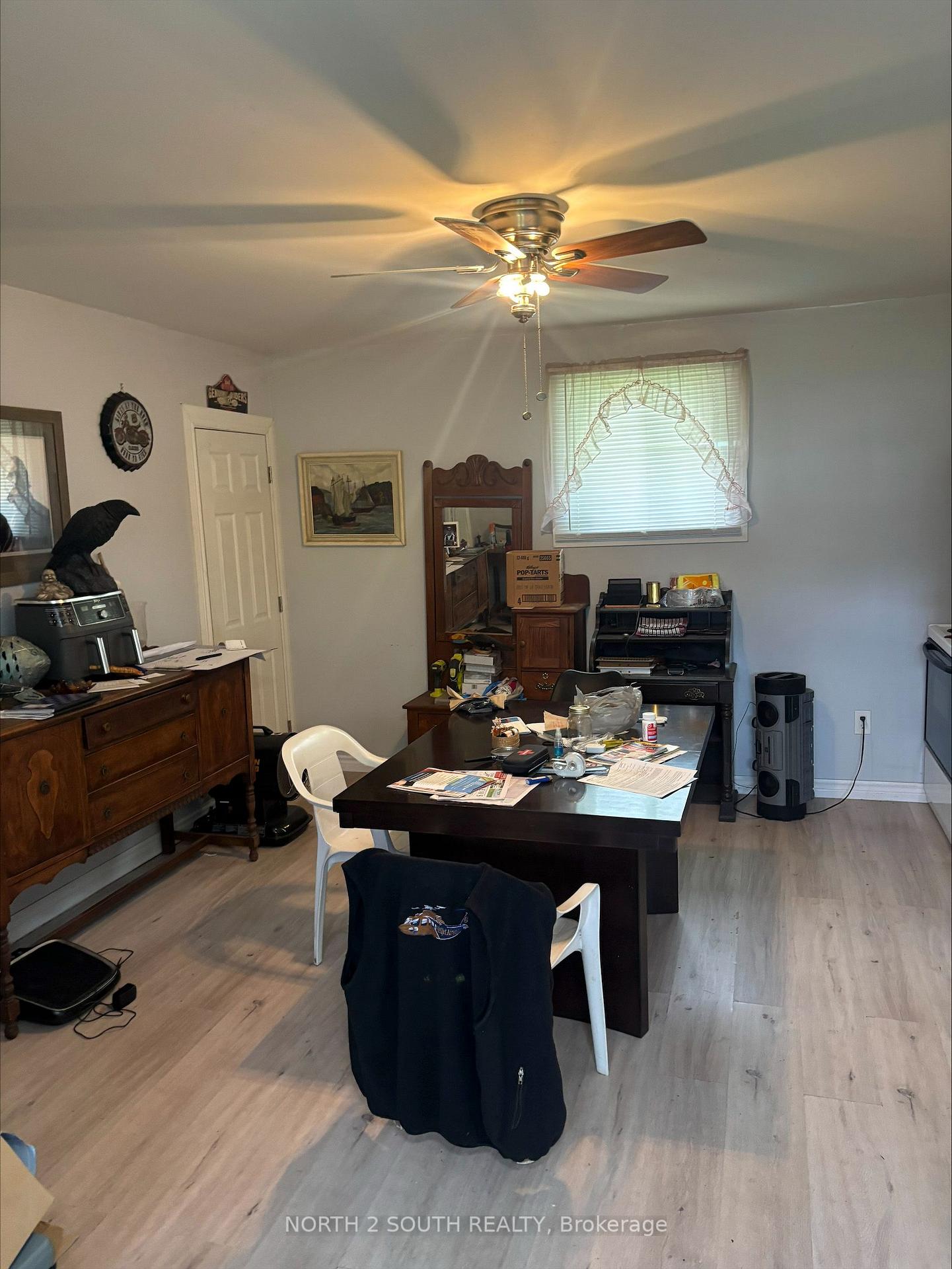 Photo 7 of 242 Barnett Avenue, Midland — HOMEH