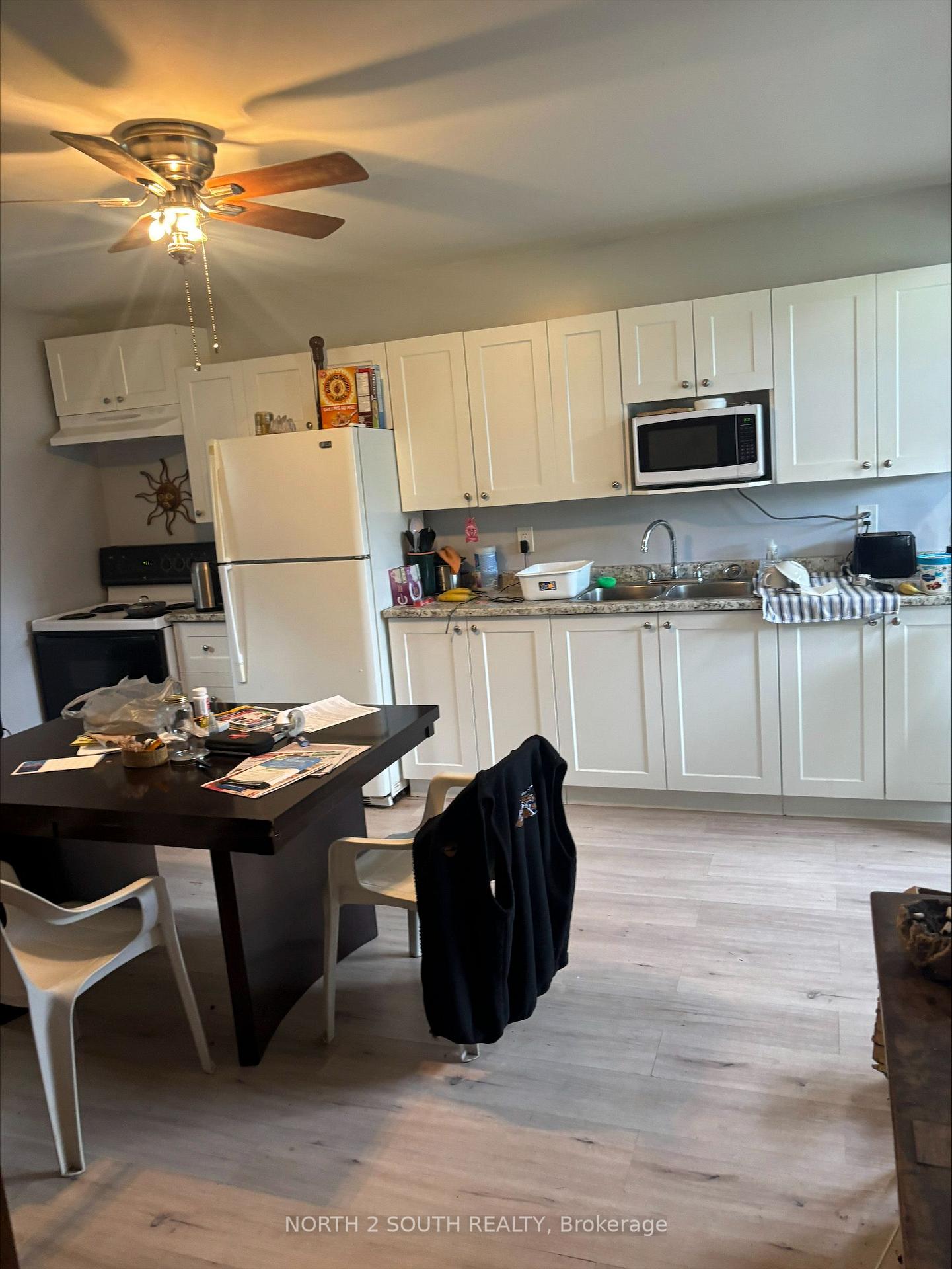 Photo 8 of 242 Barnett Avenue, Midland — HOMEH
