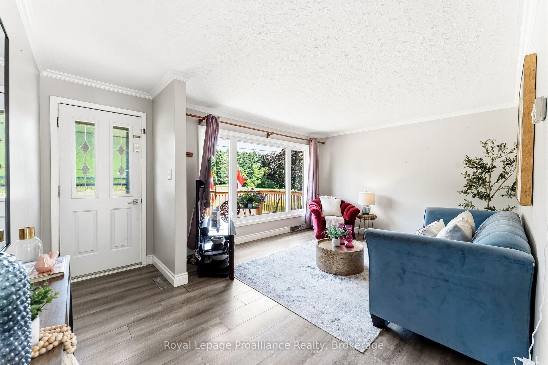 Photo 8 of 110 Ontario Street, Brighton, Rural Brighton — HOMEH