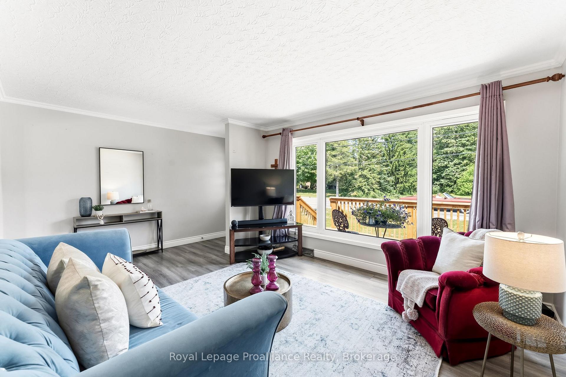 Photo 10 of 110 Ontario Street, Brighton, Rural Brighton — HOMEH