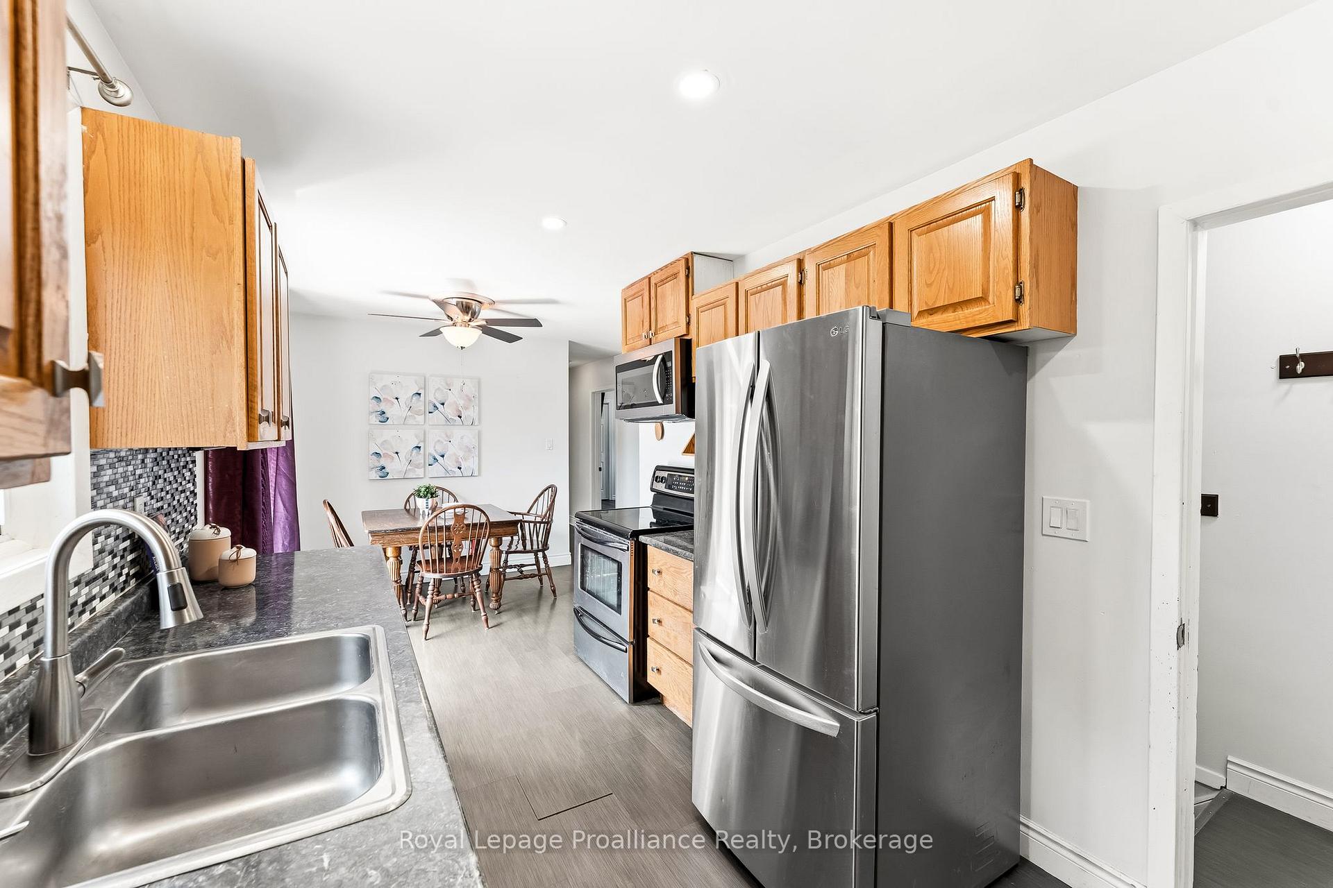 Photo 14 of 110 Ontario Street, Brighton, Rural Brighton — HOMEH