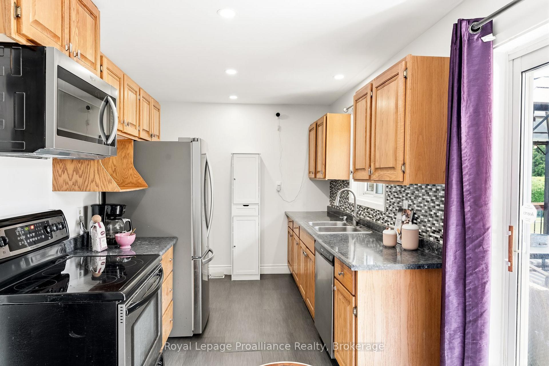 Photo 16 of 110 Ontario Street, Brighton, Rural Brighton — HOMEH