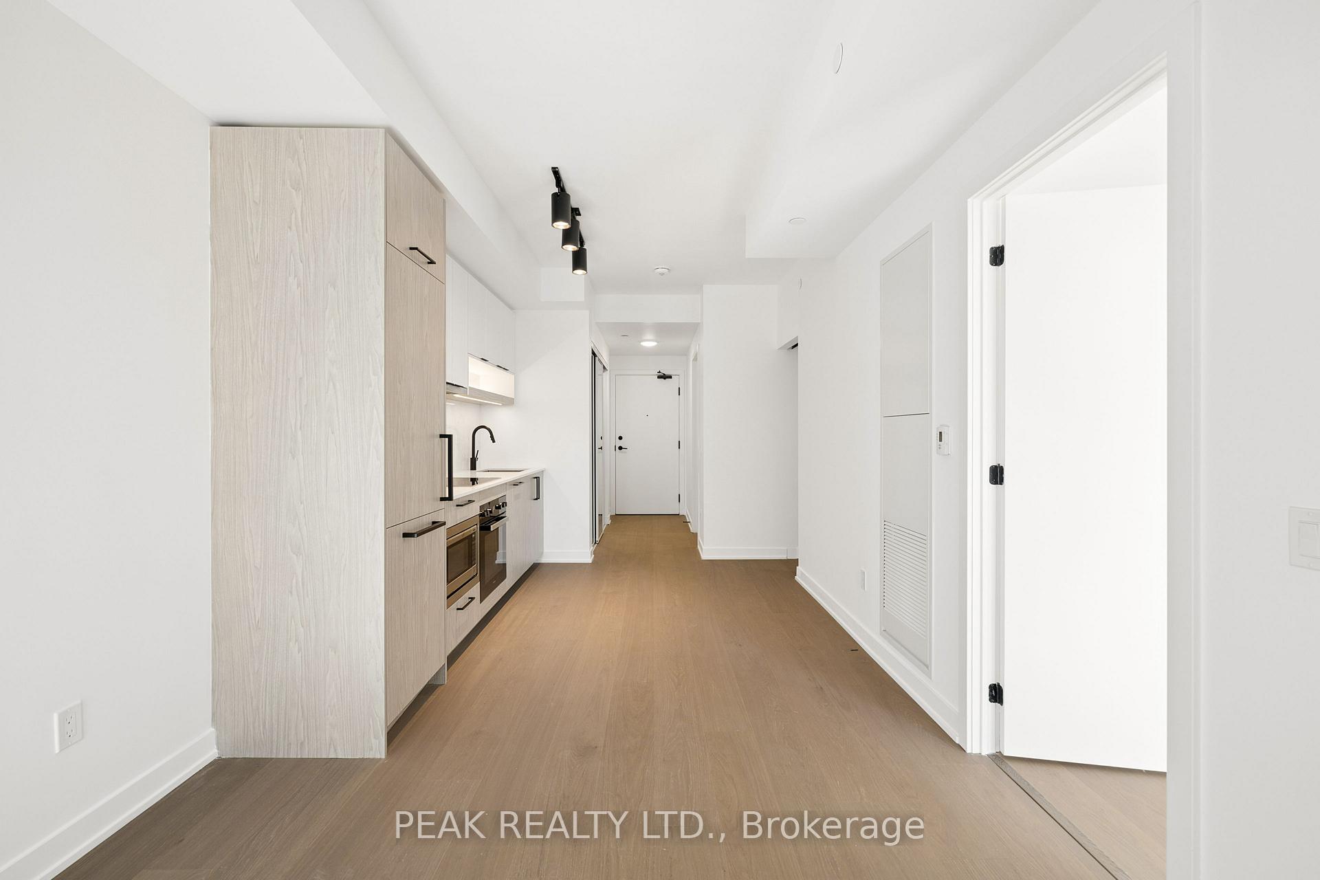 Photo 3 of Unit 1803, 91 Montclair Avenue, Toronto, Forest Hill South — HOMEH