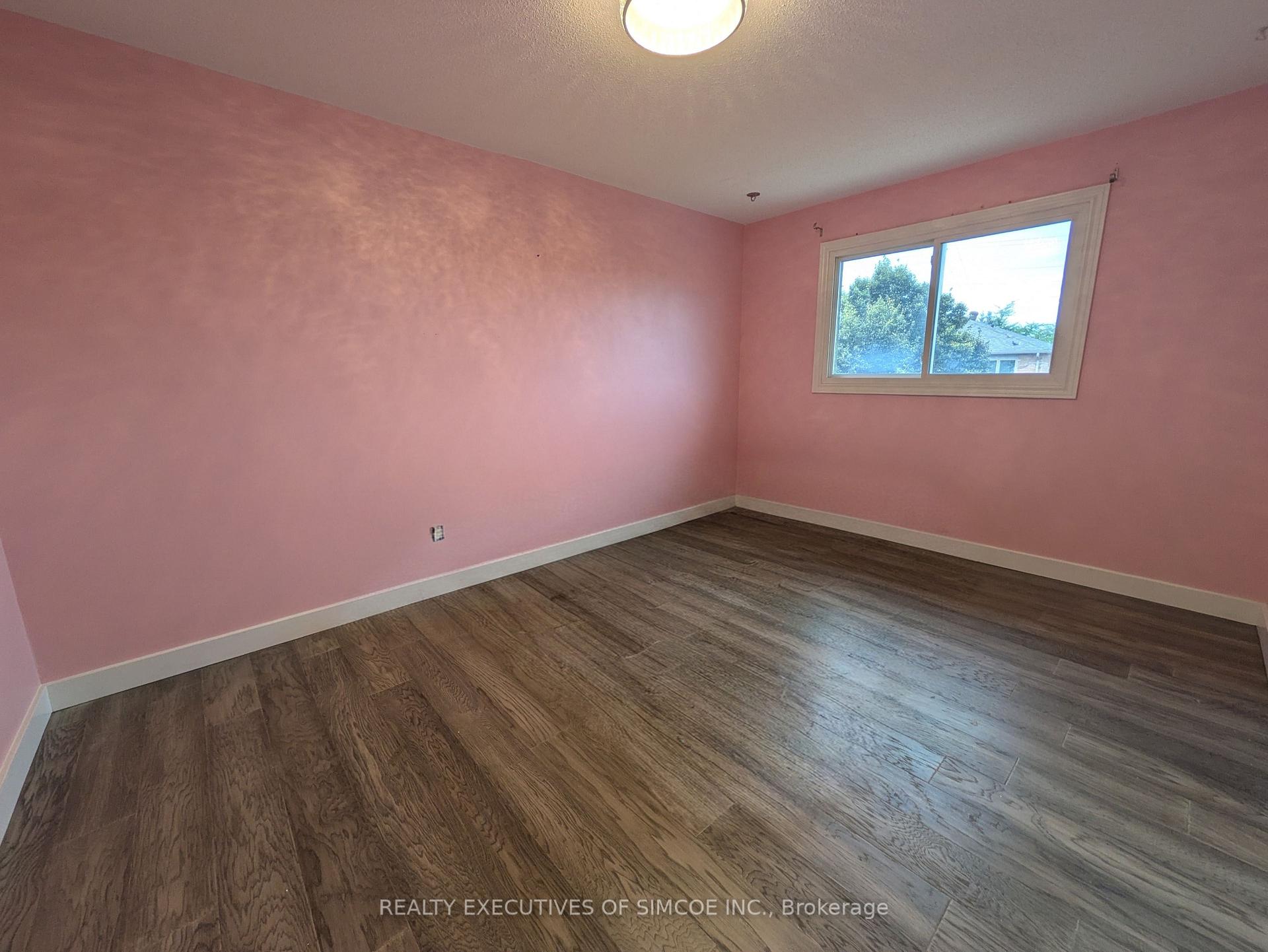 Photo 20 of 75 James Street, Barrie, Ardagh — HOMEH