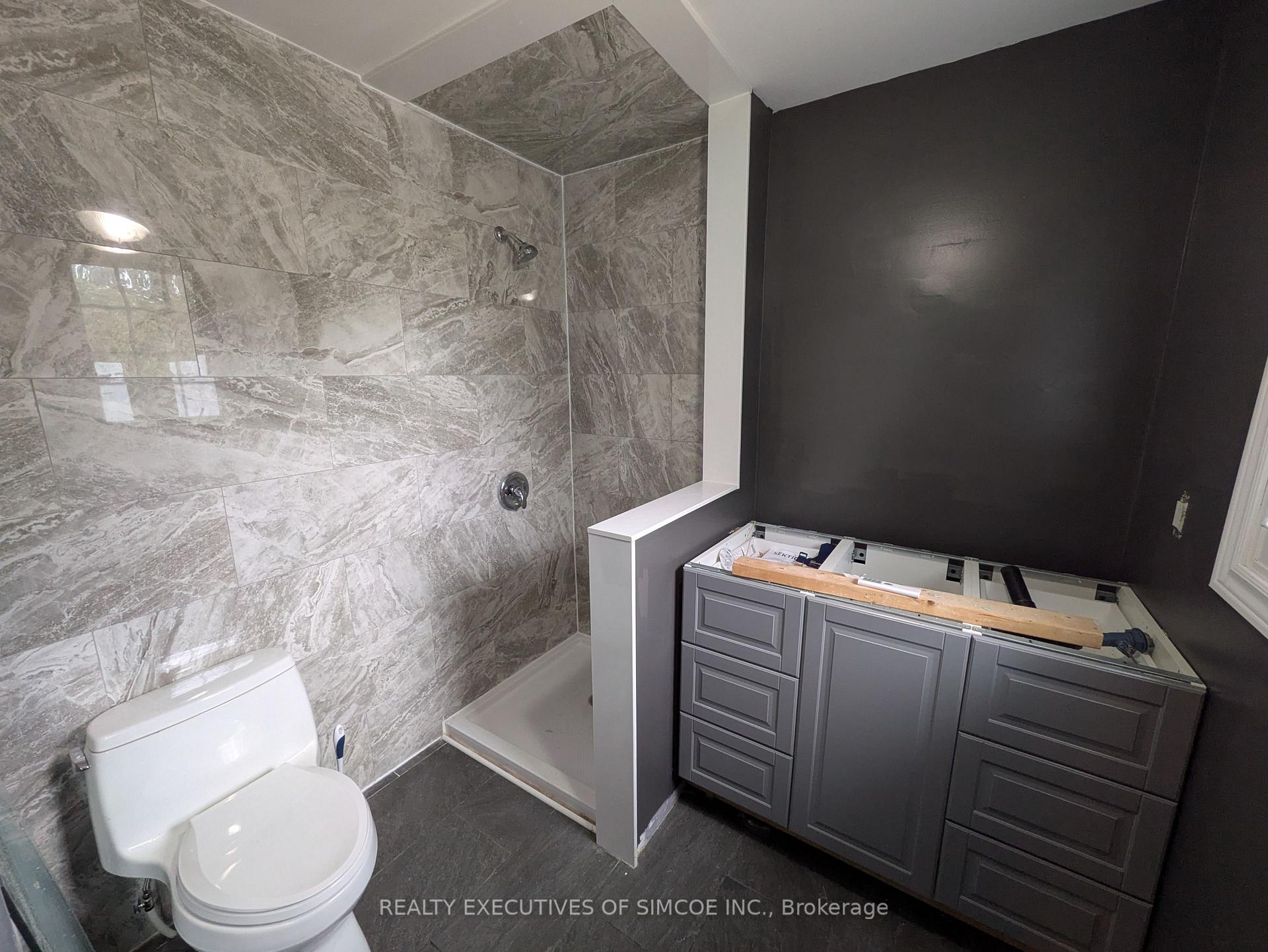 Photo 25 of 75 James Street, Barrie, Ardagh — HOMEH