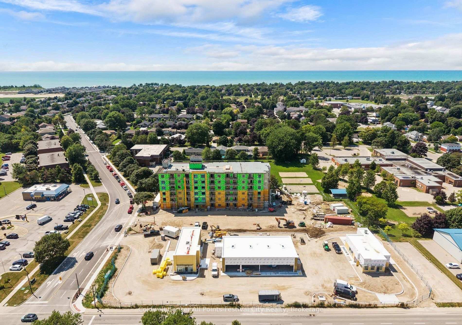 Photo 15 of Unit 109, 75 Suncoast Drive E, Goderich, Goderich (Town) — HOMEH