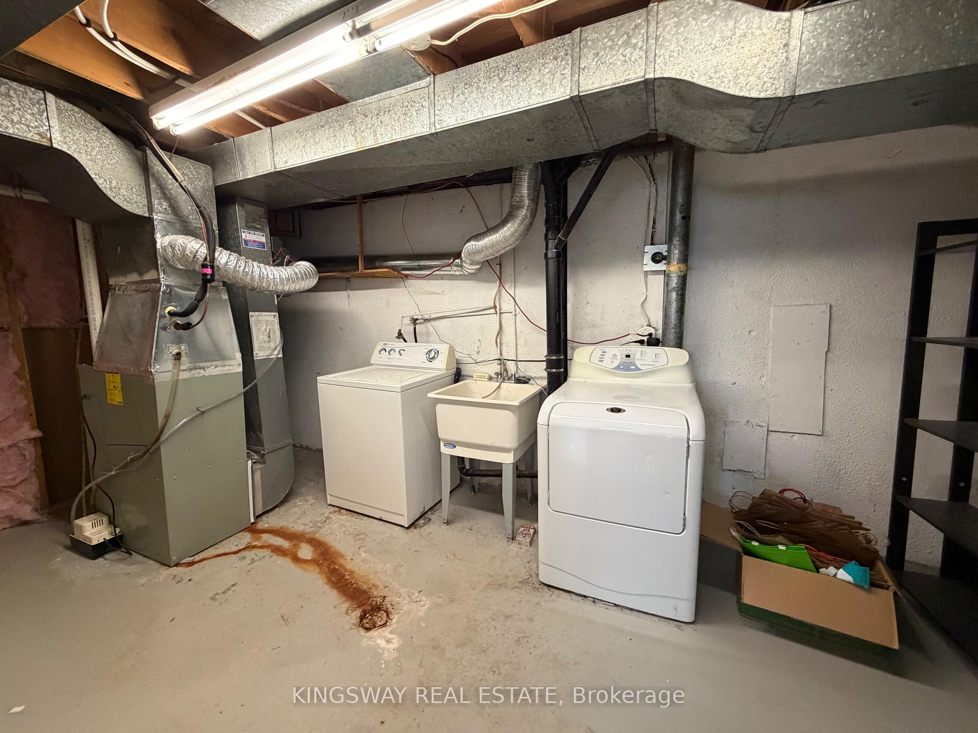 Photo 13 of Unit Lower Level, 323 Montego Rd., Mississauga, Cooksville — HOMEH