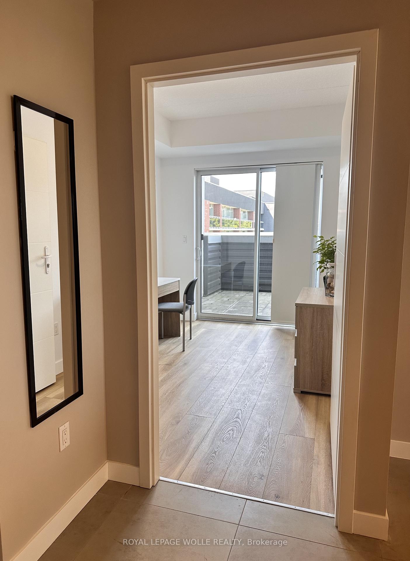 Photo 3 of Unit 404, 280 Lester Street, Waterloo, Beechwood/University — HOMEH