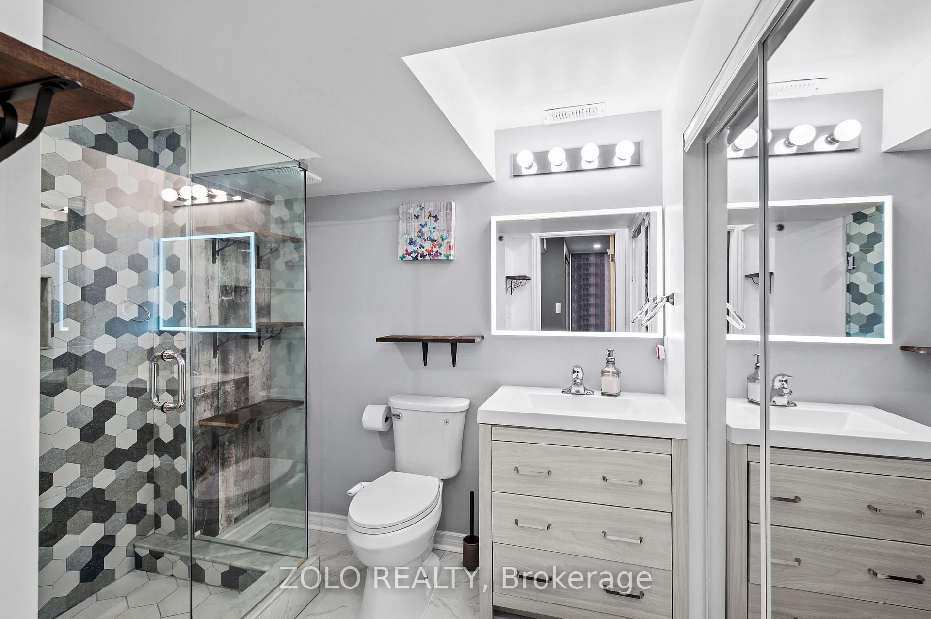 Photo 28 of 442 Queen Mary Drive, Oakville, Queen Elizabeth — HOMEH