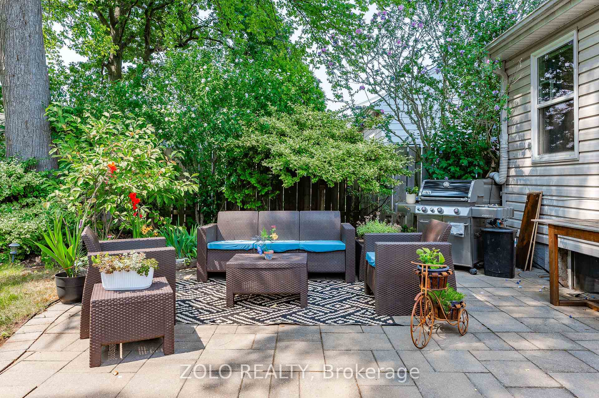 Photo 36 of 442 Queen Mary Drive, Oakville, Queen Elizabeth — HOMEH