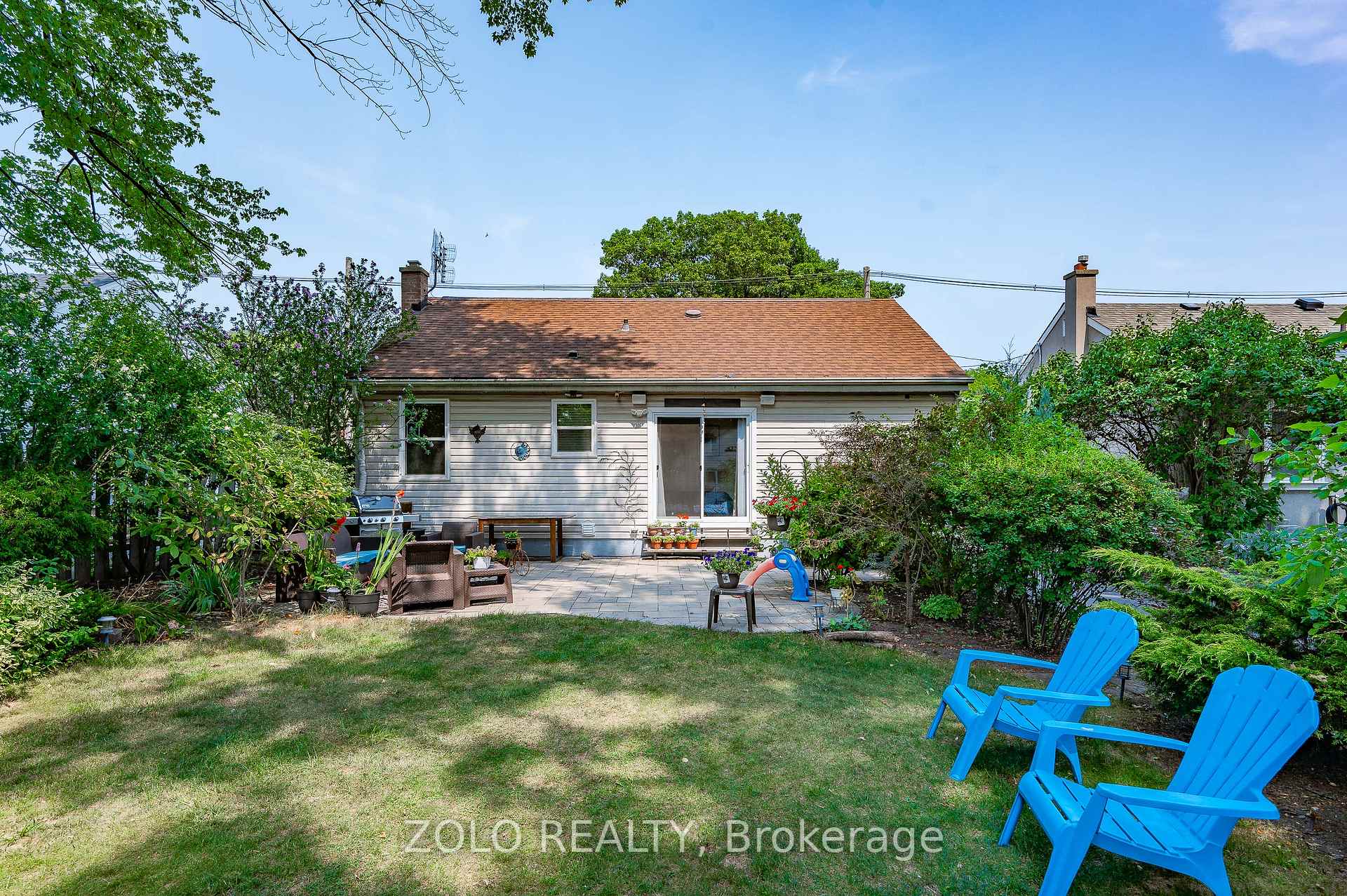 Photo 37 of 442 Queen Mary Drive, Oakville, Queen Elizabeth — HOMEH