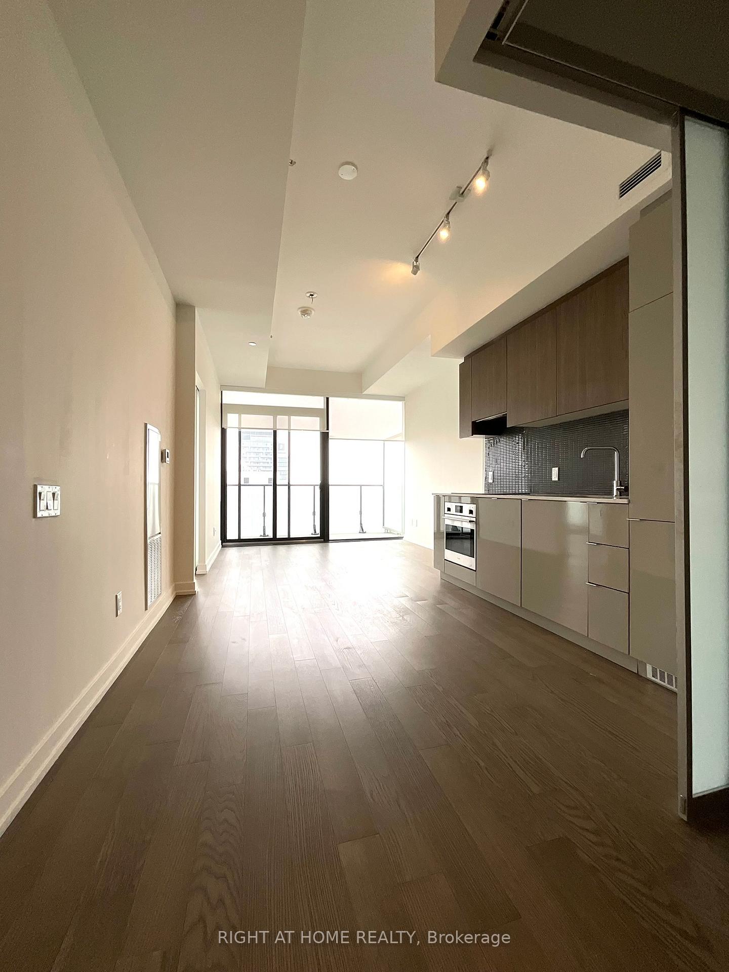 Photo 13 of Unit 4311, 161 Roehampton Avenue, Toronto, Mount Pleasant West — HOMEH