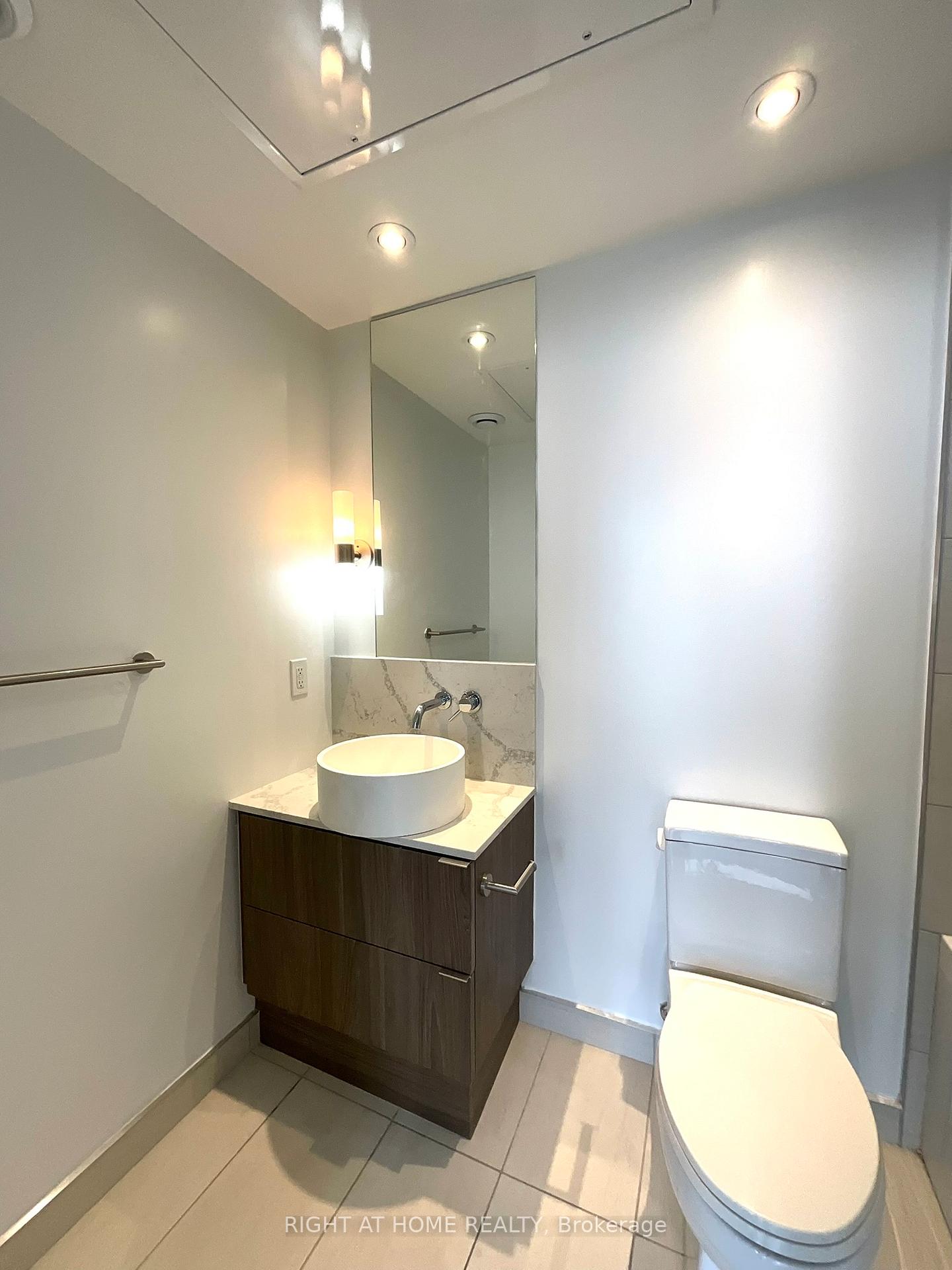 Photo 23 of Unit 4311, 161 Roehampton Avenue, Toronto, Mount Pleasant West — HOMEH