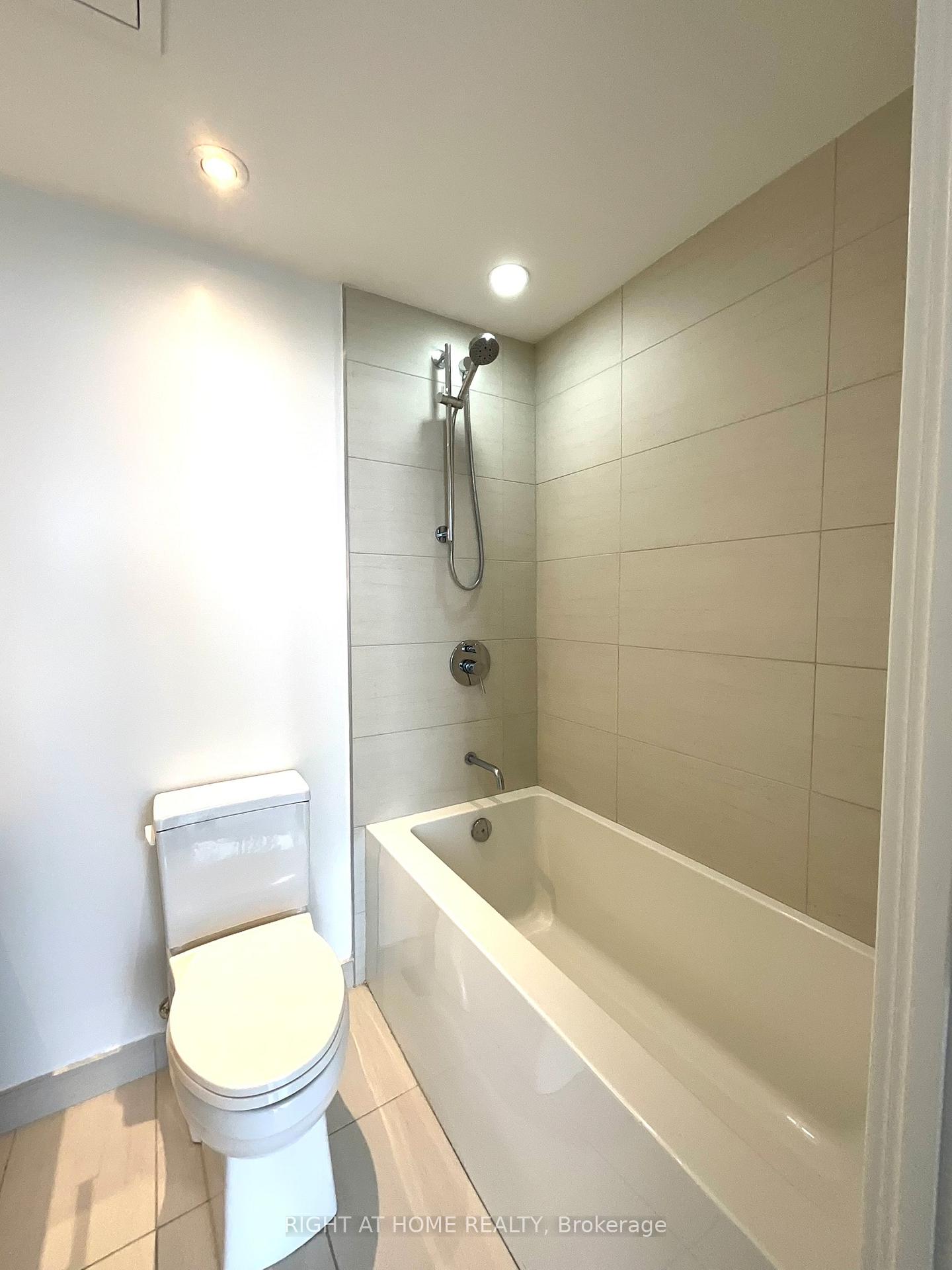 Photo 25 of Unit 4311, 161 Roehampton Avenue, Toronto, Mount Pleasant West — HOMEH