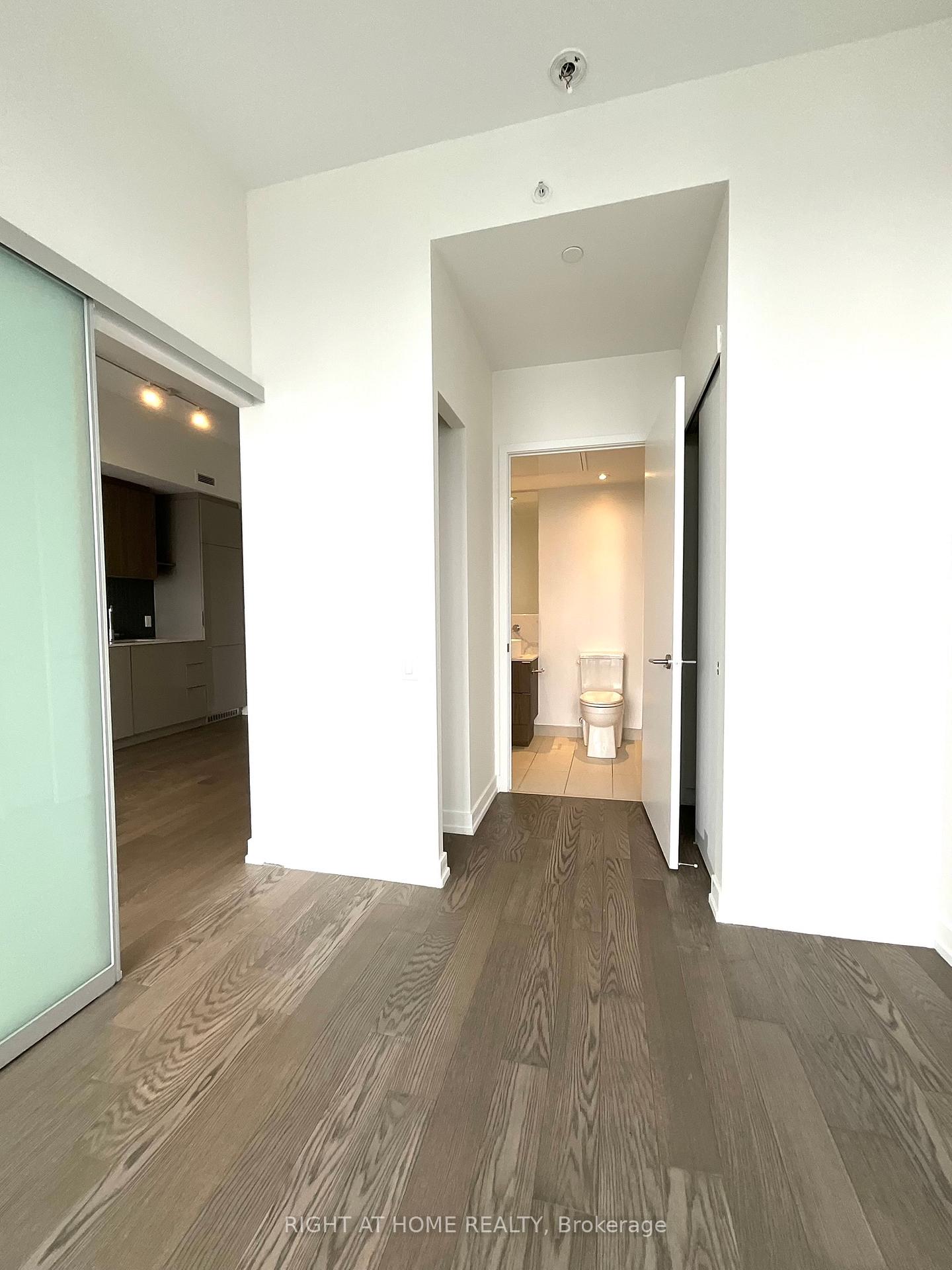 Photo 33 of Unit 4311, 161 Roehampton Avenue, Toronto, Mount Pleasant West — HOMEH