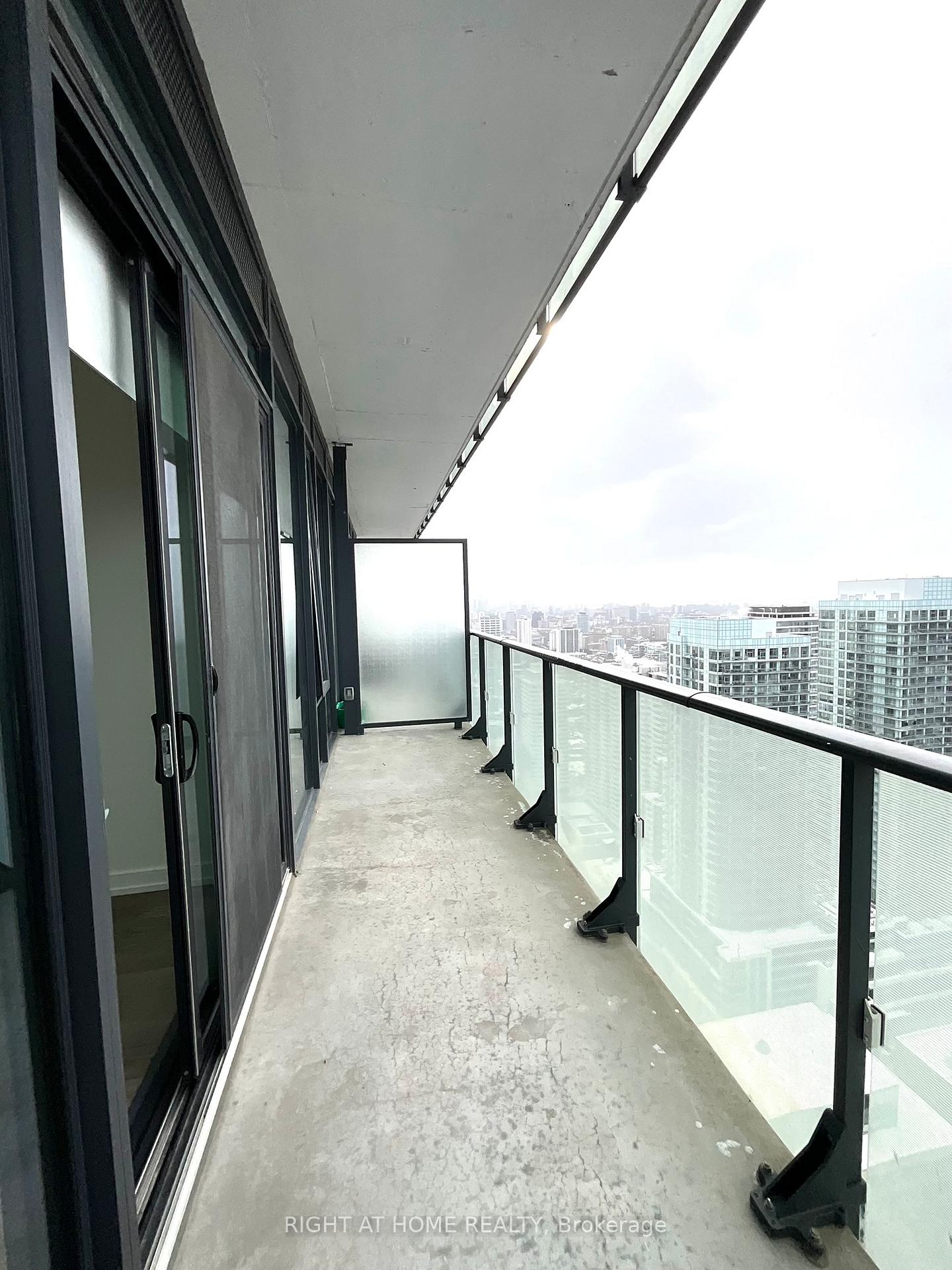 Photo 45 of Unit 4311, 161 Roehampton Avenue, Toronto, Mount Pleasant West — HOMEH