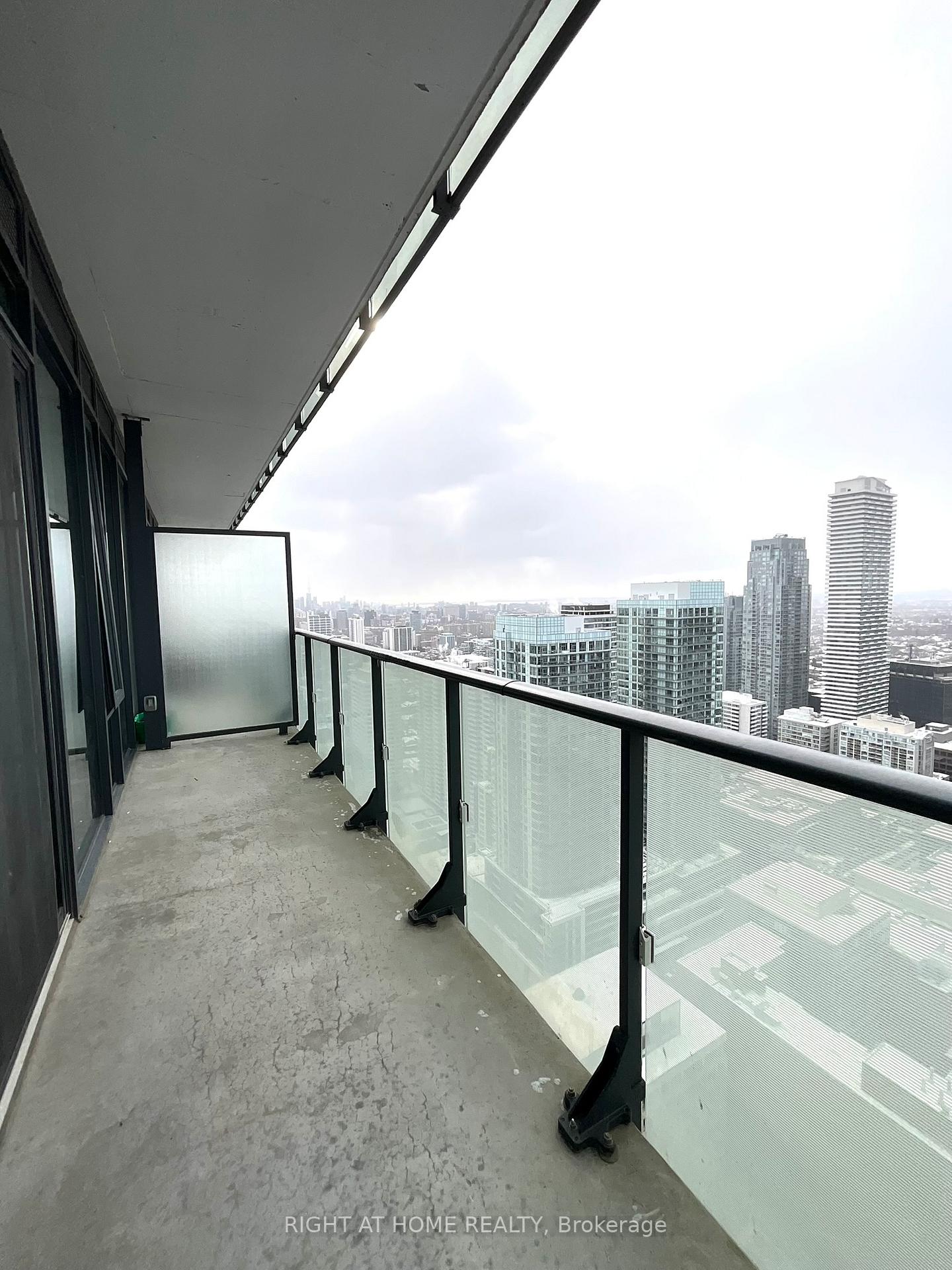 Photo 47 of Unit 4311, 161 Roehampton Avenue, Toronto, Mount Pleasant West — HOMEH