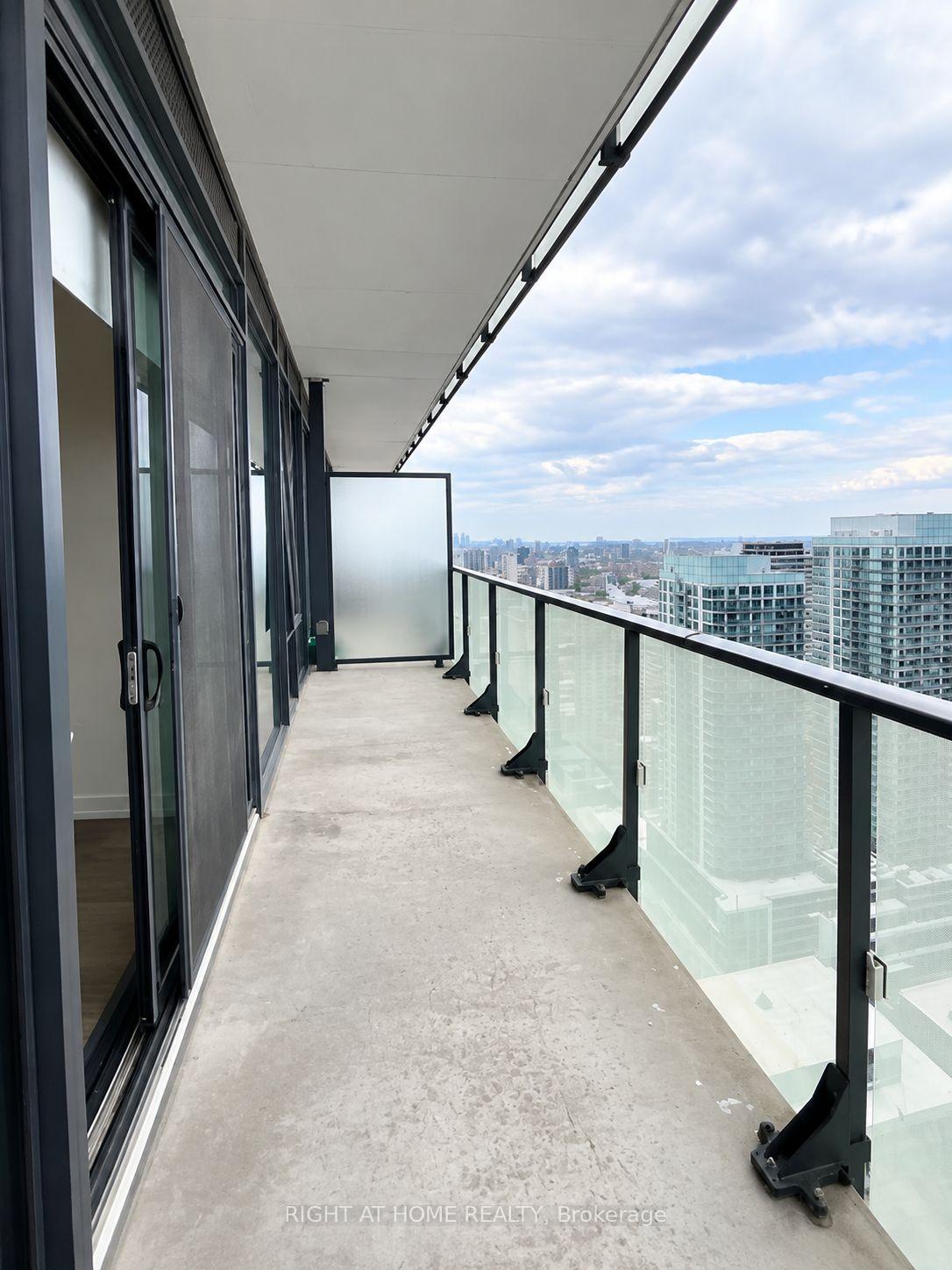 Photo 52 of Unit 4311, 161 Roehampton Avenue, Toronto, Mount Pleasant West — HOMEH