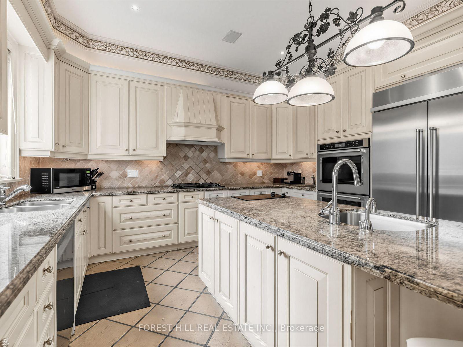 Photo 15 of 235 Hillhurst Boulevard, Toronto, Bedford Park-Nortown — HOMEH