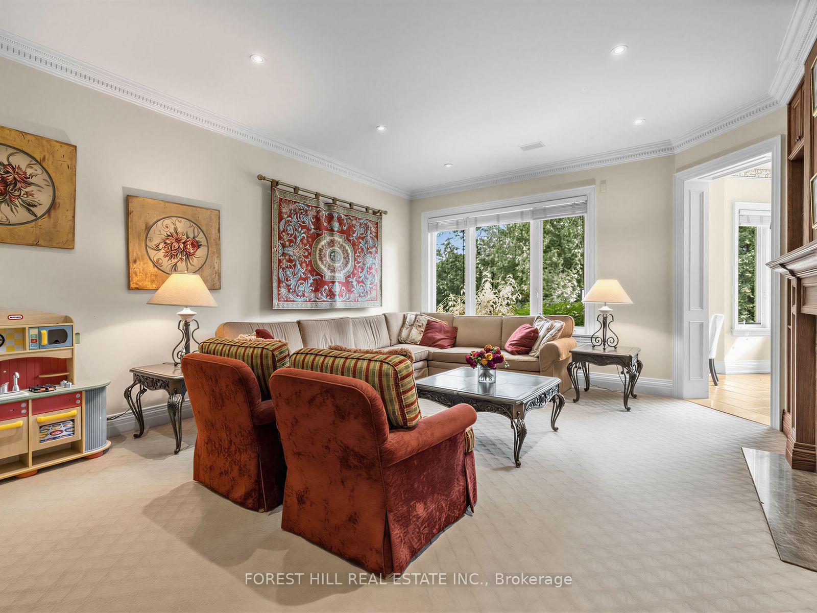 Photo 18 of 235 Hillhurst Boulevard, Toronto, Bedford Park-Nortown — HOMEH