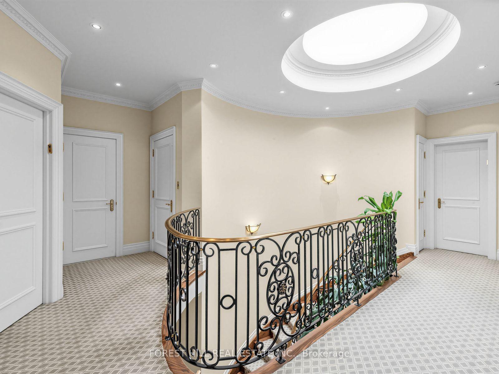 Photo 21 of 235 Hillhurst Boulevard, Toronto, Bedford Park-Nortown — HOMEH