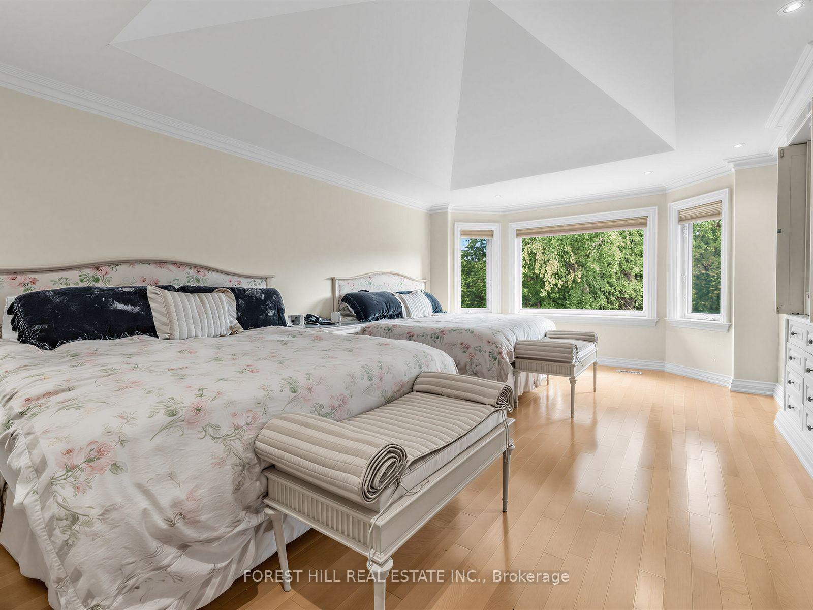 Photo 23 of 235 Hillhurst Boulevard, Toronto, Bedford Park-Nortown — HOMEH