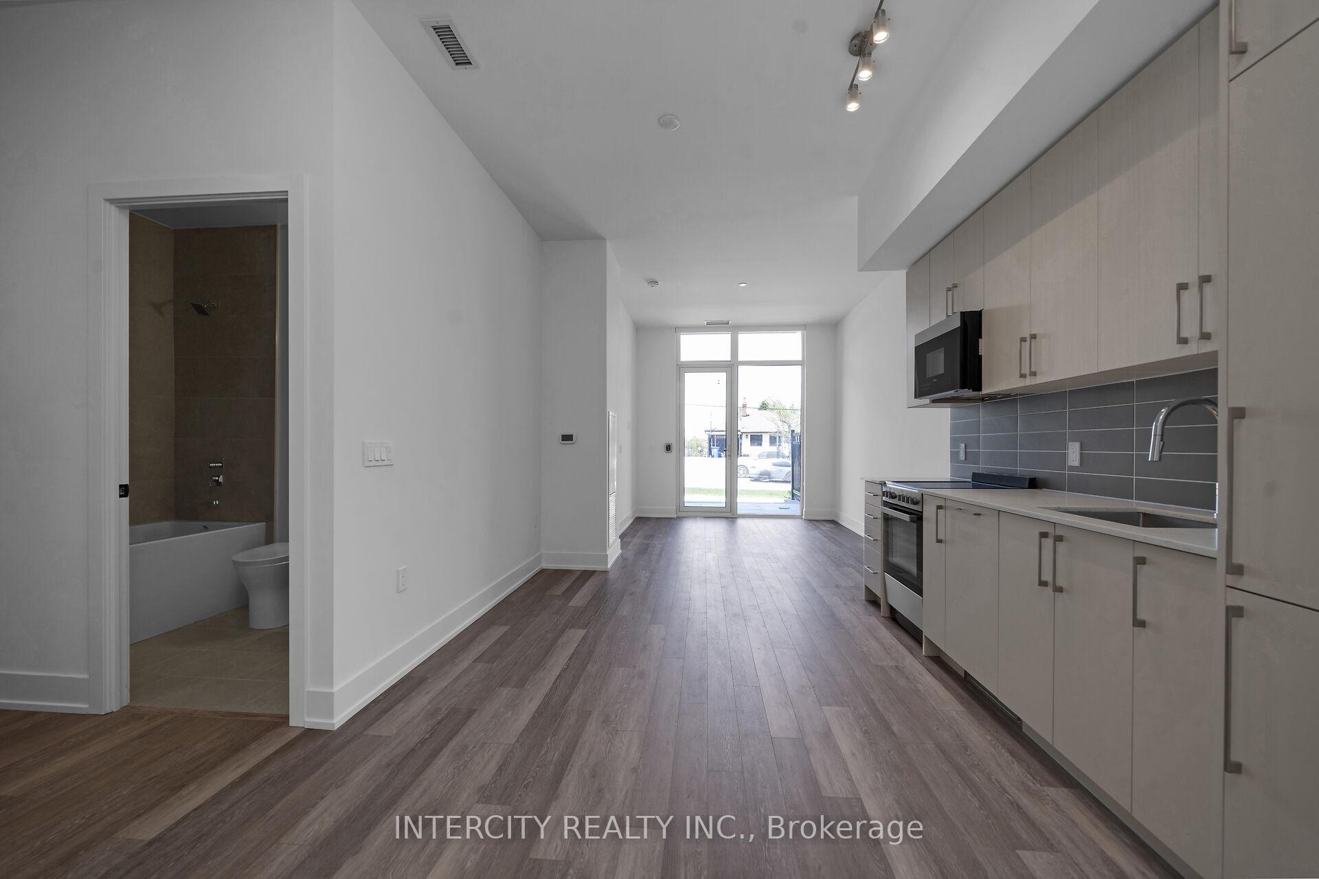 Photo 13 of Unit 128, 2075 King Road, King, King City — HOMEH