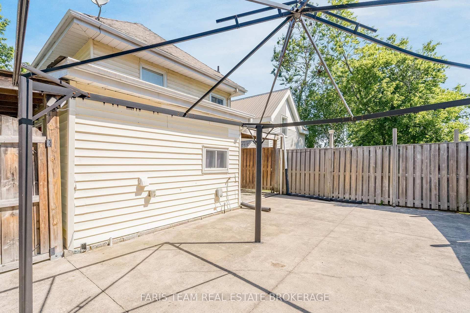 Photo 76 of 277 Gloucester Street, Midland — HOMEH