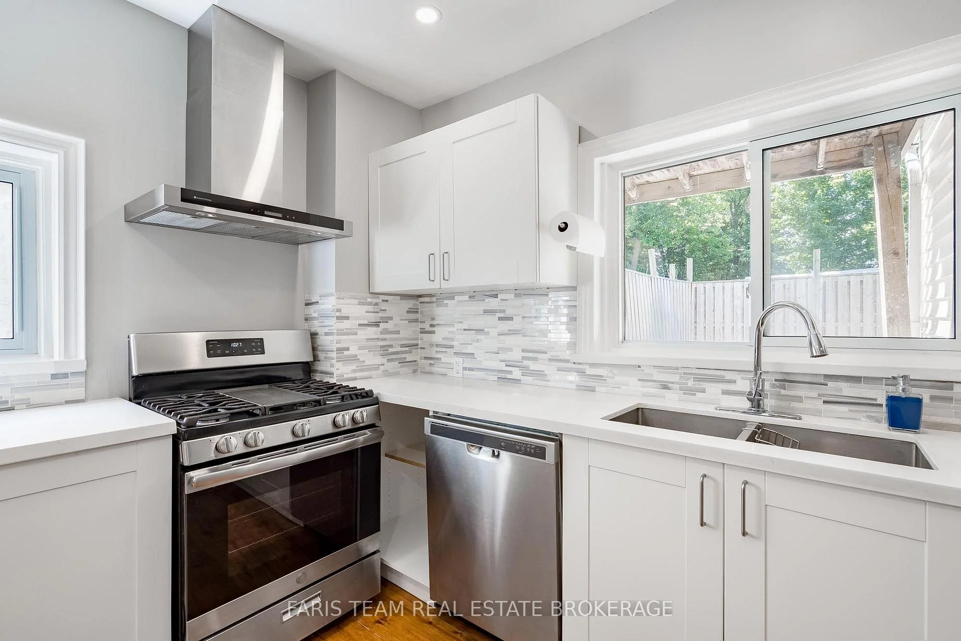 Photo 18 of 277 Gloucester Street, Midland — HOMEH