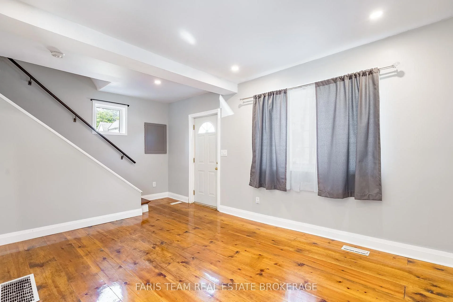 Photo 32 of 277 Gloucester Street, Midland — HOMEH