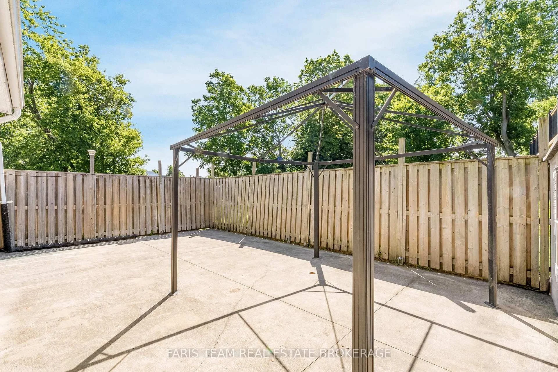 Photo 75 of 277 Gloucester Street, Midland — HOMEH