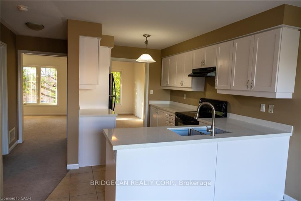 Photo 5 of 50 Emick Drive, Hamilton, Ancaster — HOMEH