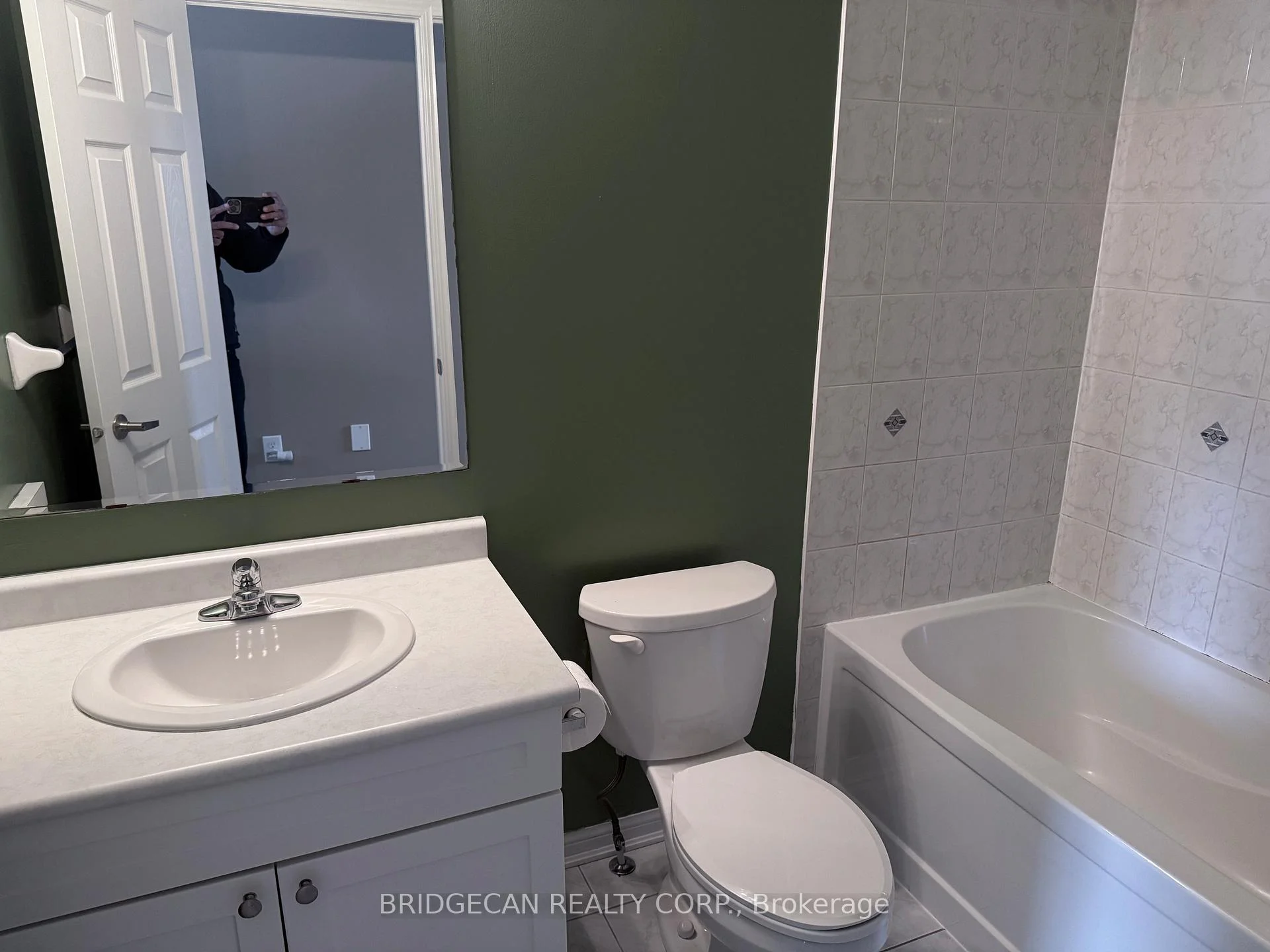 Photo 22 of 50 Emick Drive, Hamilton, Ancaster — HOMEH